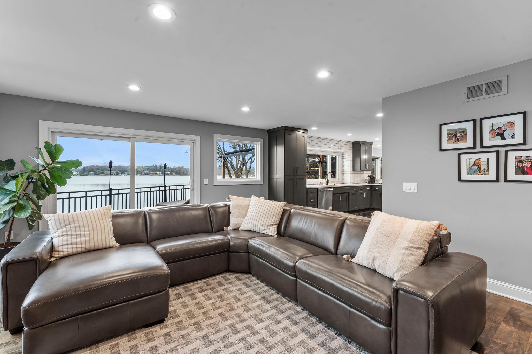 Homes for sale in Shoreview, MN | 4324 Lake Point Ct, Shoreview, MN 55126 | MLS# 6819107