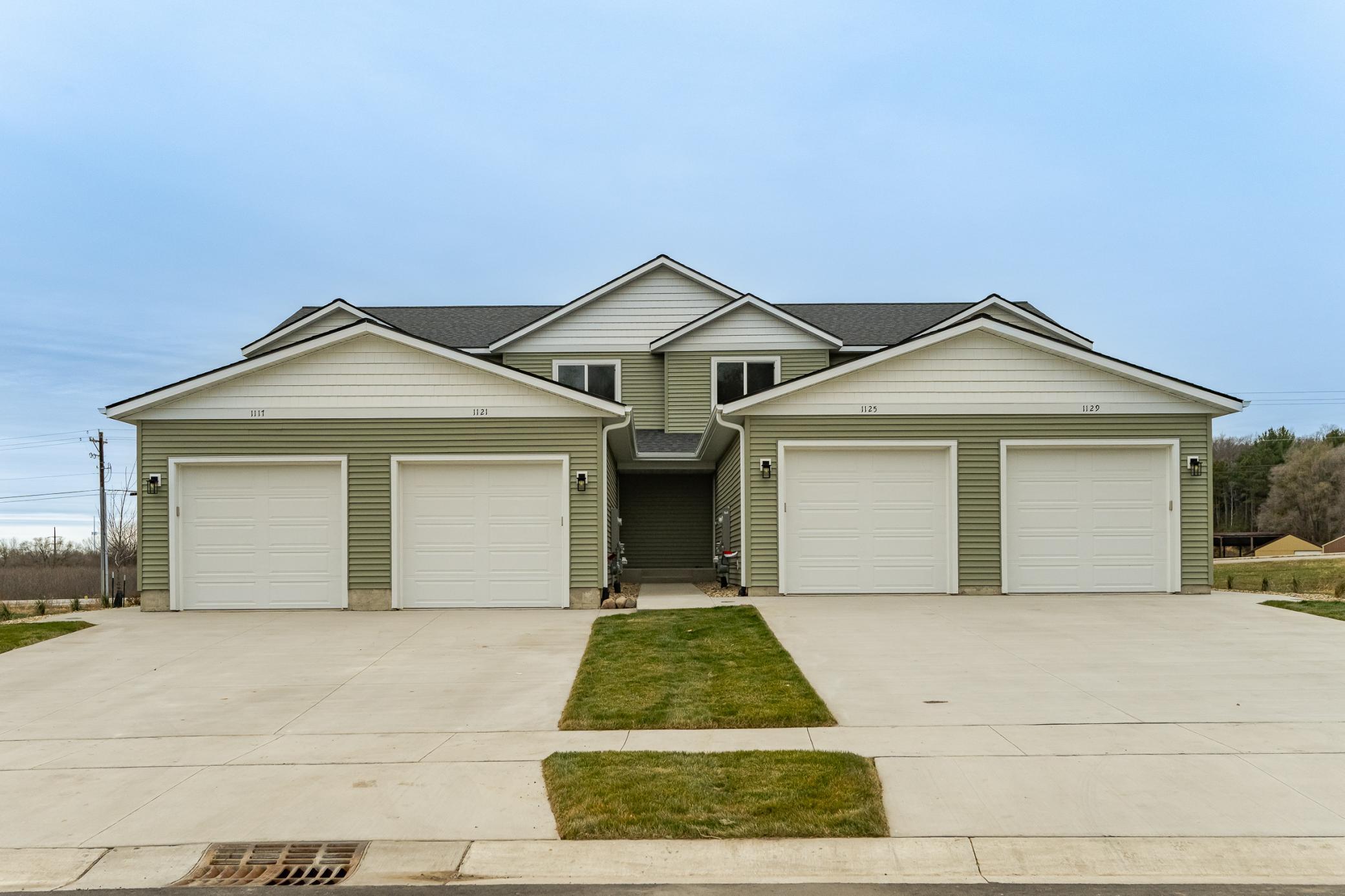1st image of 1121 Century Village Ln Ne, Rochester, MN 55906 | MLS# 6819207