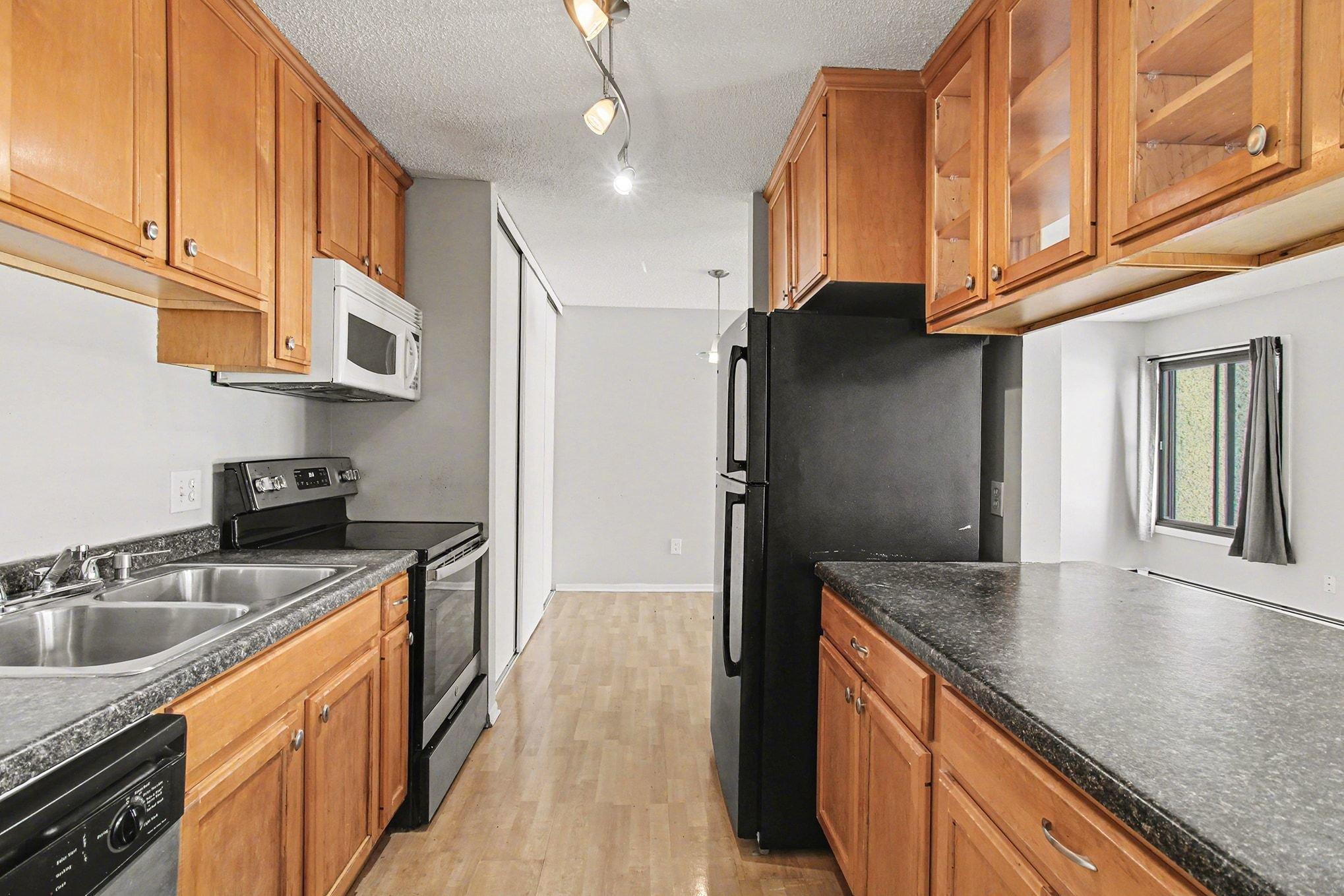 5th image of 4110 Rahn Rd #201, Saint Paul, MN 55122 | MLS# 6820417