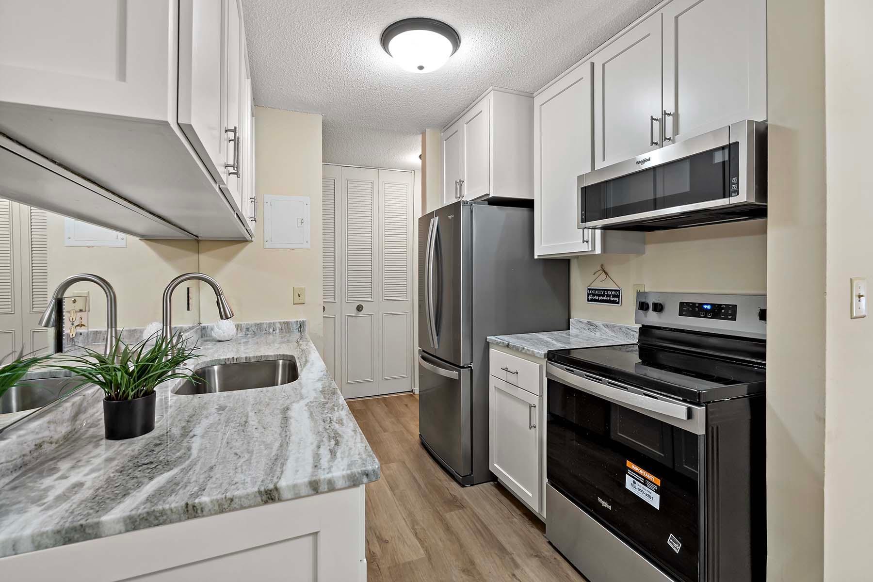1st image of 2800 Hamline Ave N #112, Saint Paul, MN 55113 | MLS# 6821295