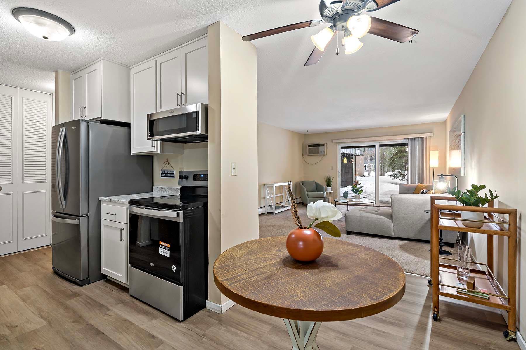 3rd image of 2800 Hamline Ave N #112, Saint Paul, MN 55113 | MLS# 6821295