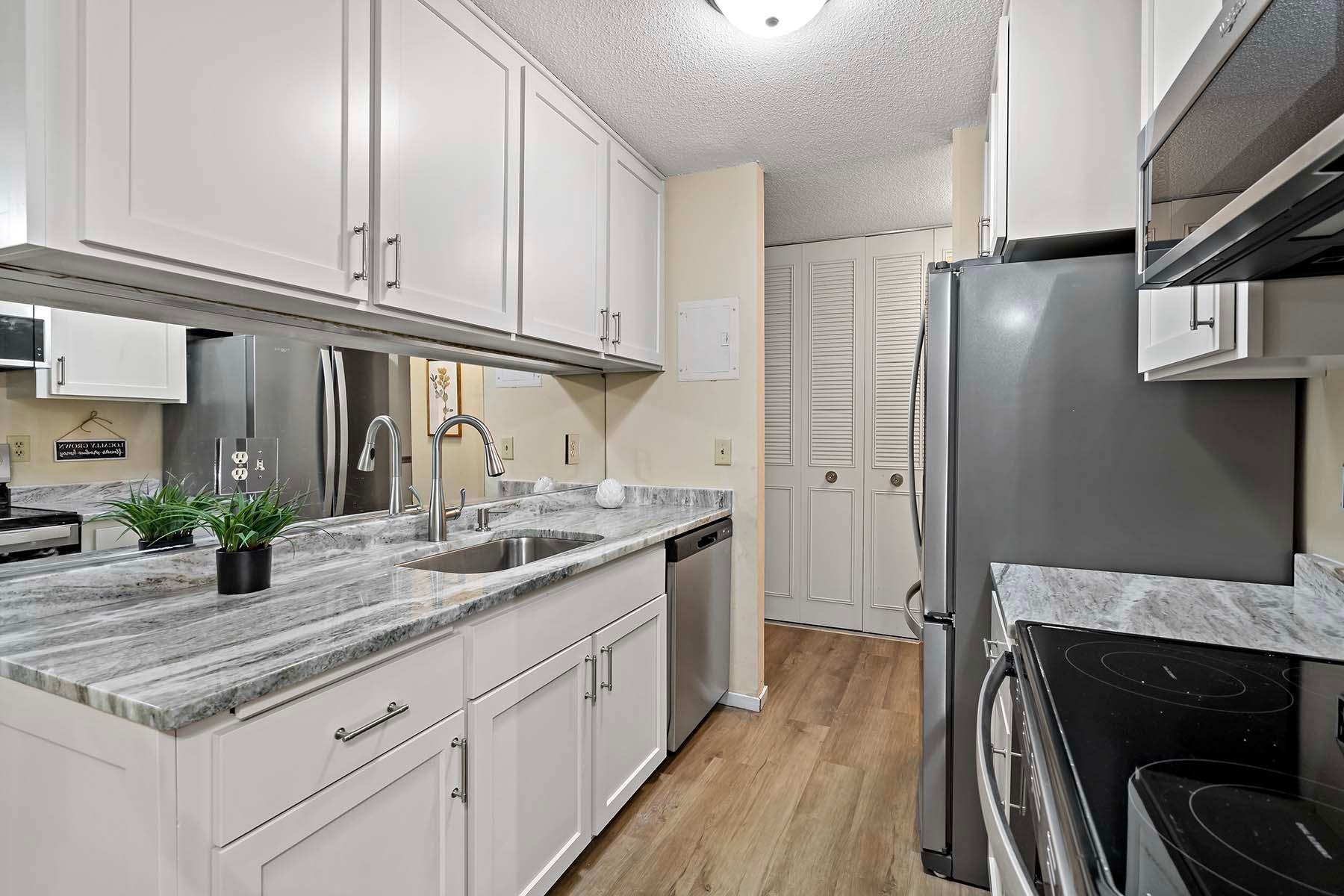 5th image of 2800 Hamline Ave N #112, Saint Paul, MN 55113 | MLS# 6821295