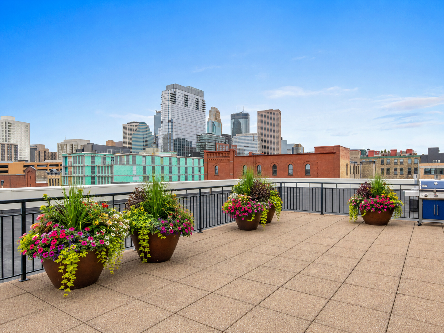 2nd image of 212 N 1St St, Minneapolis, MN 55401