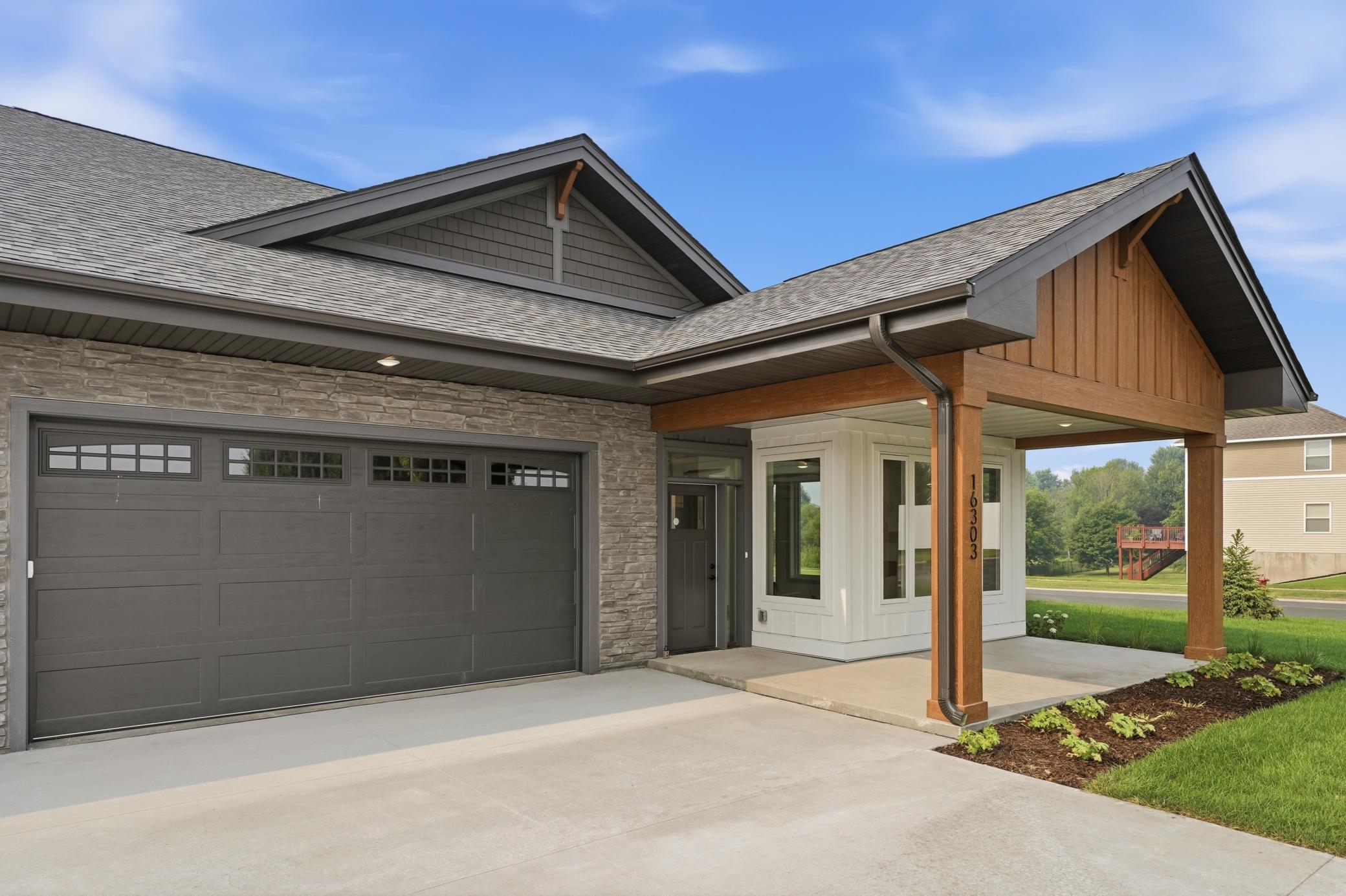 3rd image of 16303 Esprit Ct, Lakeville, MN 55044 | MLS# 6822930