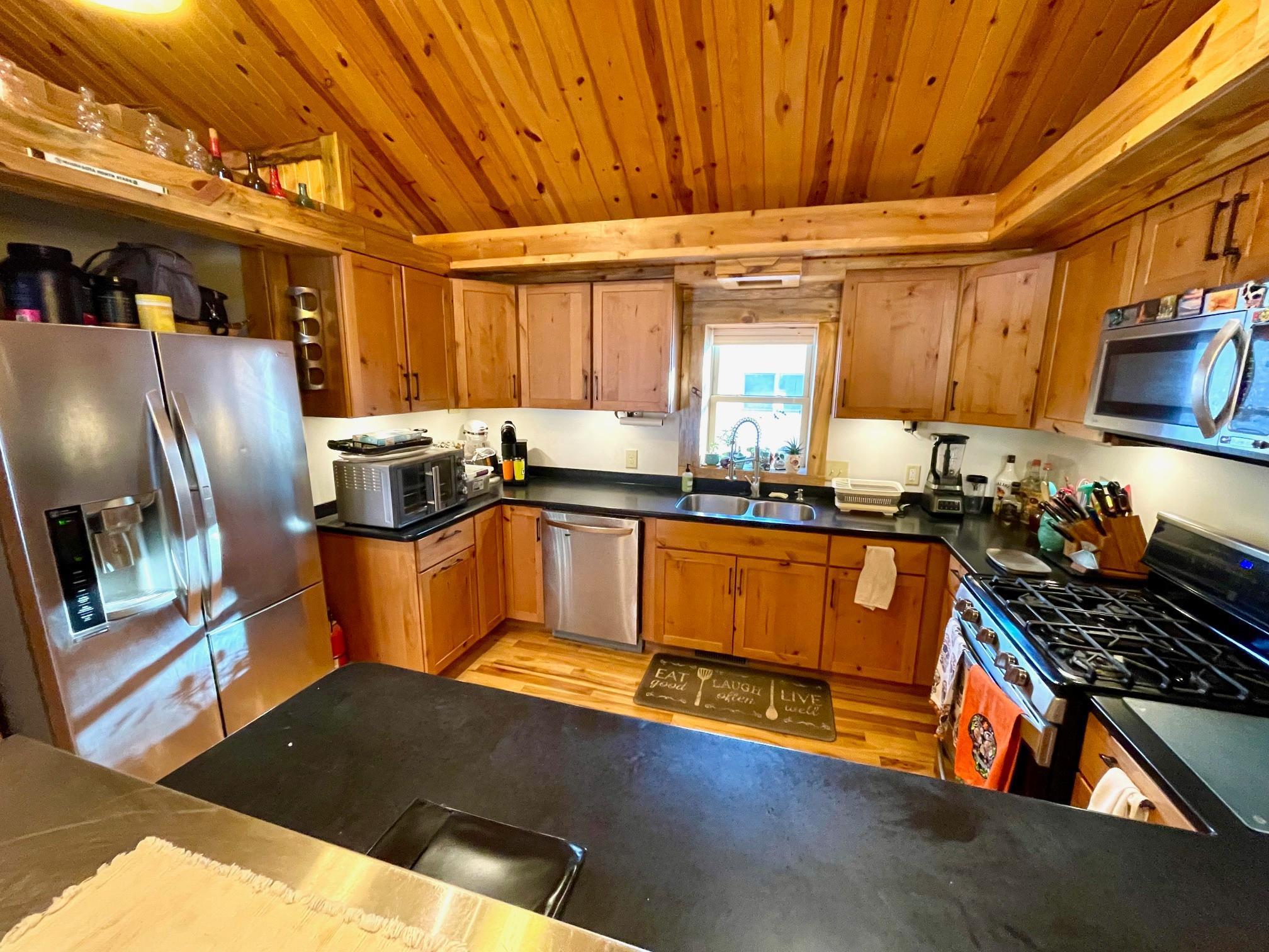 Homes for sale in Menomonie, WI | 320 15Th Ave W, Menomonie, WI 54751 | MLS# 6823102