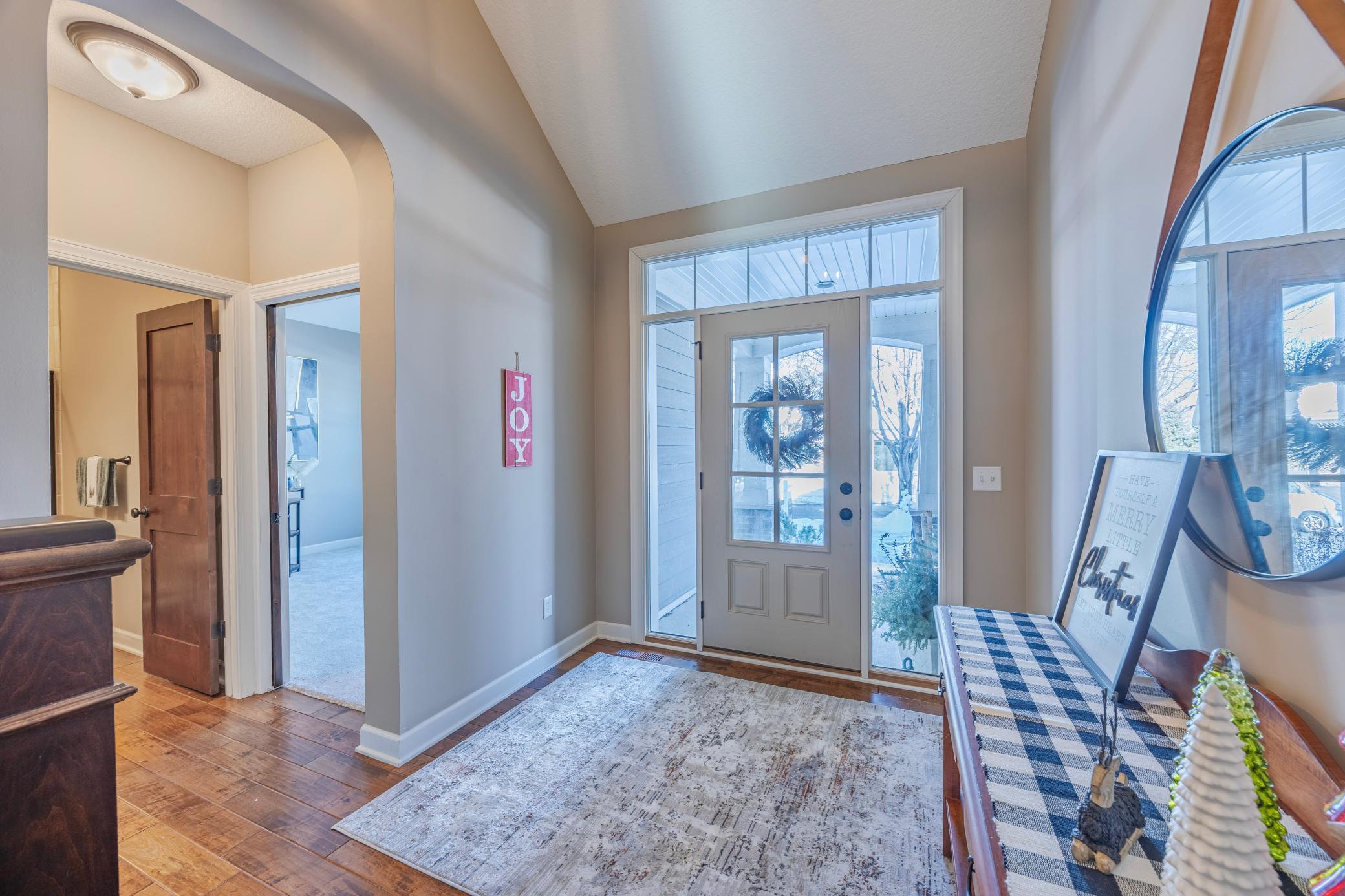 Homes for sale in Lakeville, MN | 16899 E Lake Dr, Lakeville, MN 55044 | MLS# 6823535