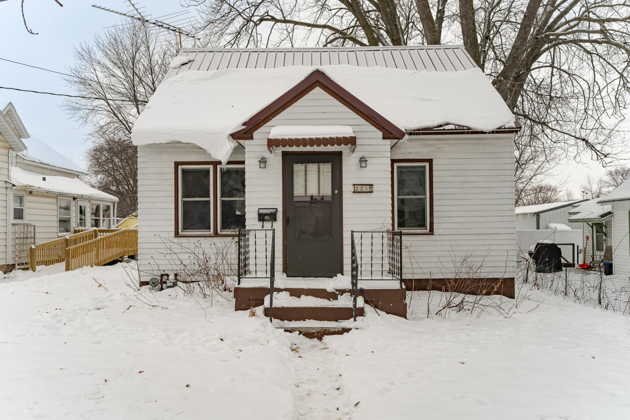 Homes for sale in Rochester, MN | 229 10th St Nw, Rochester, MN 55901 | MLS# 6823590