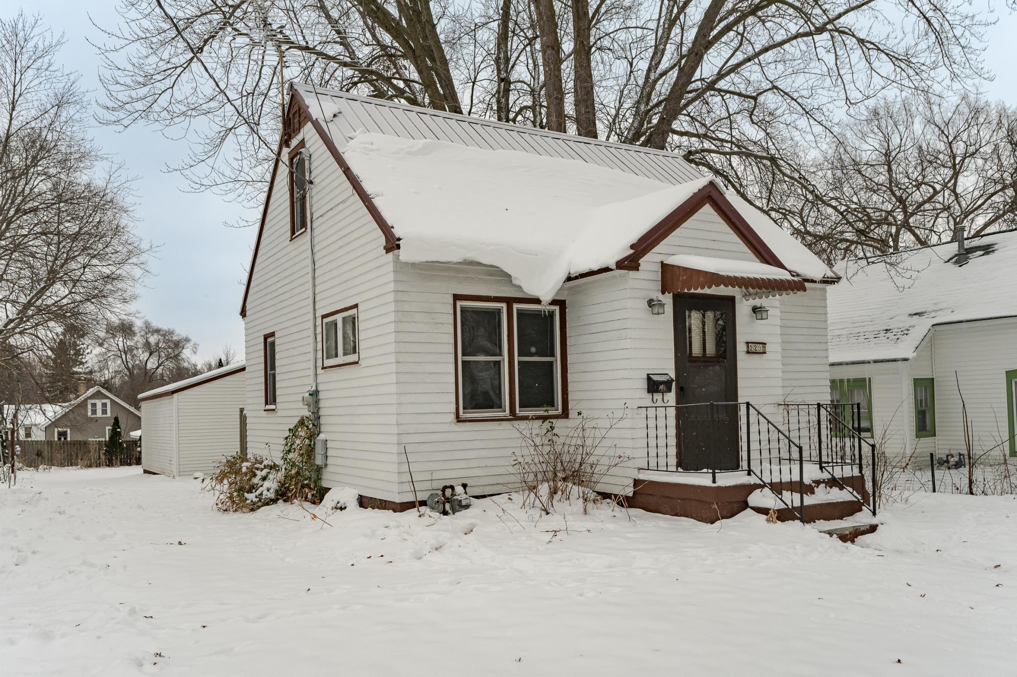 Homes for sale in Rochester, MN | 229 10th St Nw, Rochester, MN 55901 | MLS# 6823590