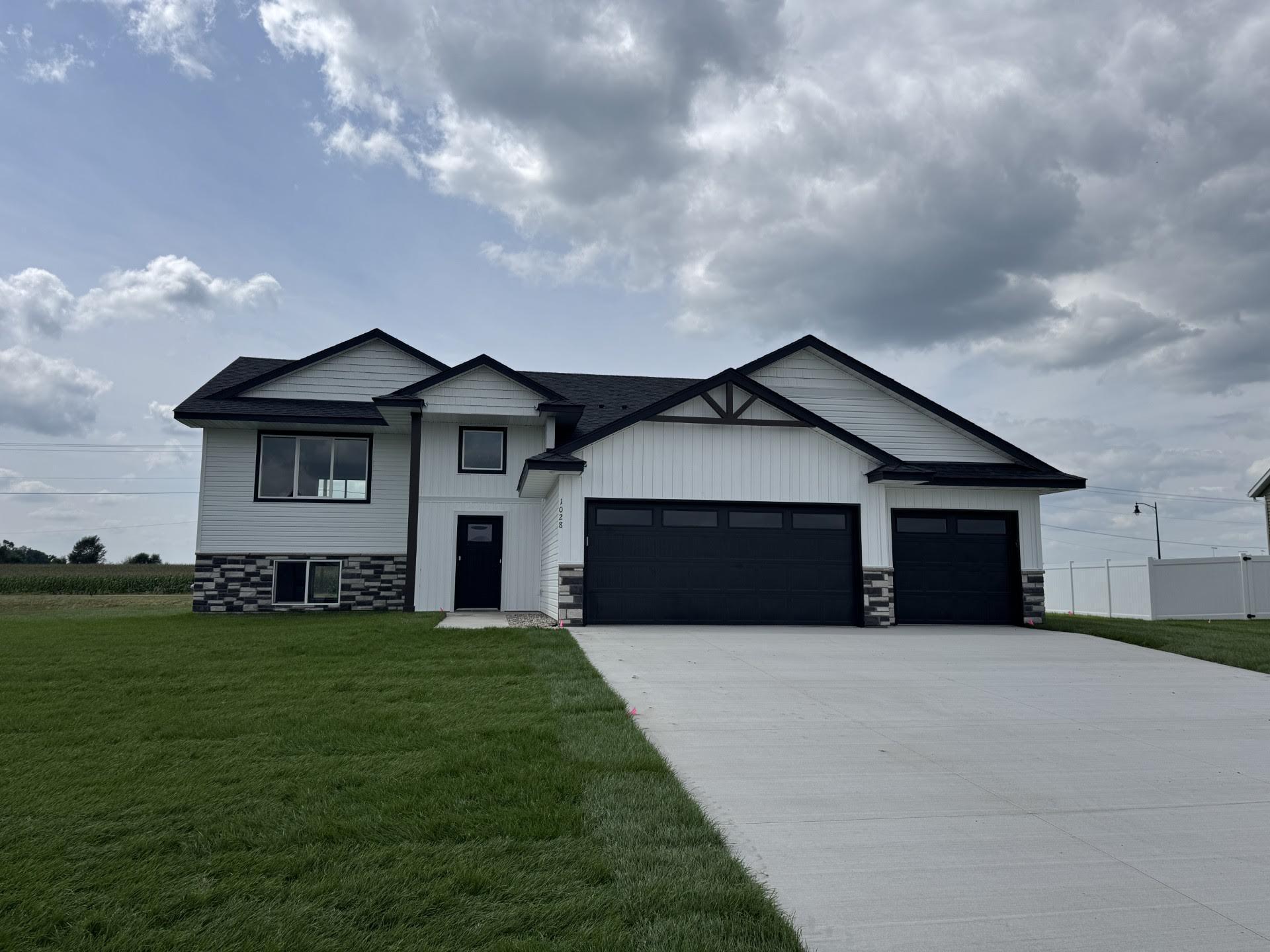 Homes for sale in Saint Francis, MN | 23243 Arrowhead Street Nw, Saint Francis, MN 55070 | MLS# 6824035