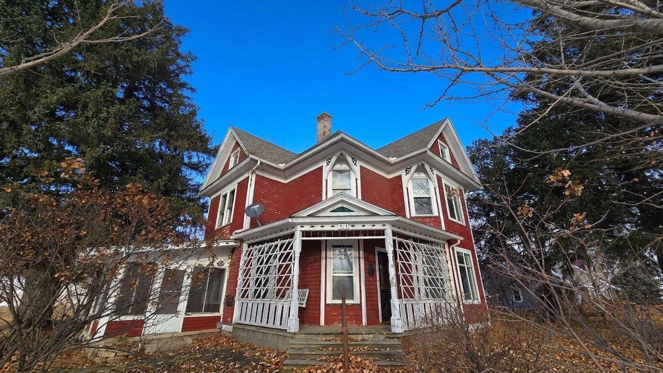 1st image of 315 W Newburg Ave, Mabel, MN 55954 | MLS# 6824368