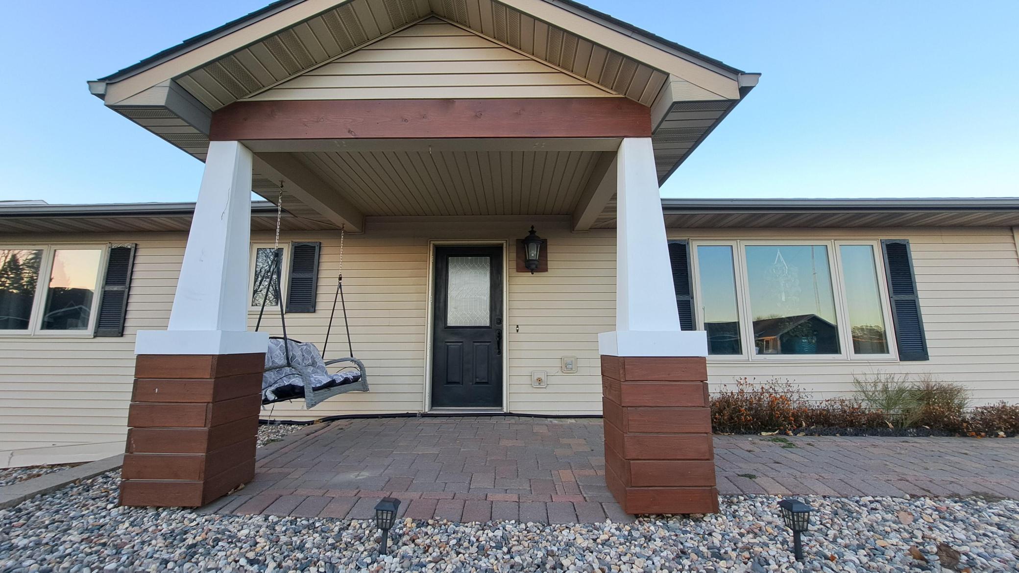 Homes for sale in Elbow Lake, MN | 1016 2nd St Ne, Elbow Lake, MN 56531 | MLS# 6824426