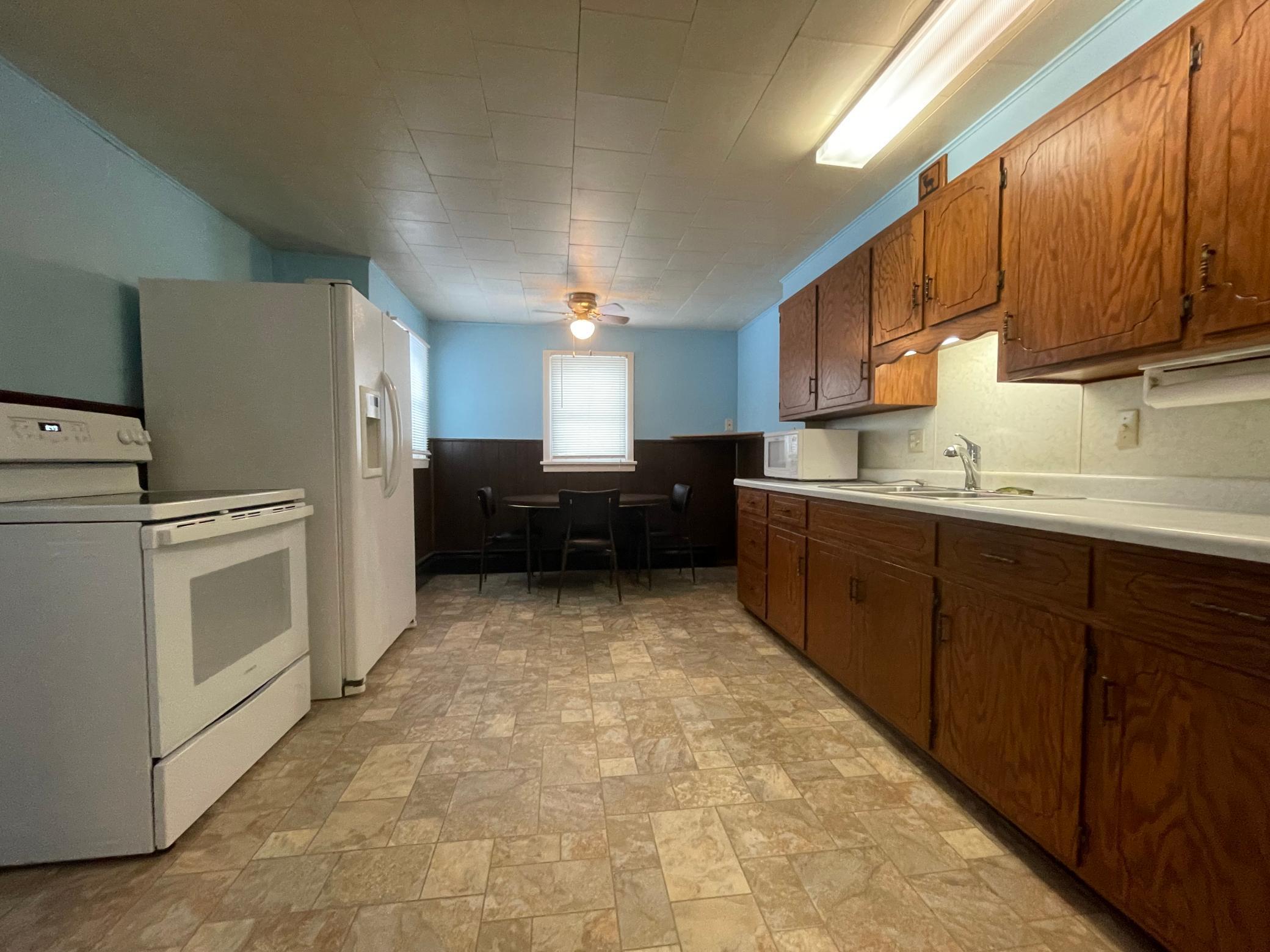 Homes for sale in Le Roy, MN | 204 E Benton St, Le Roy, MN 55951 | MLS# 6824565