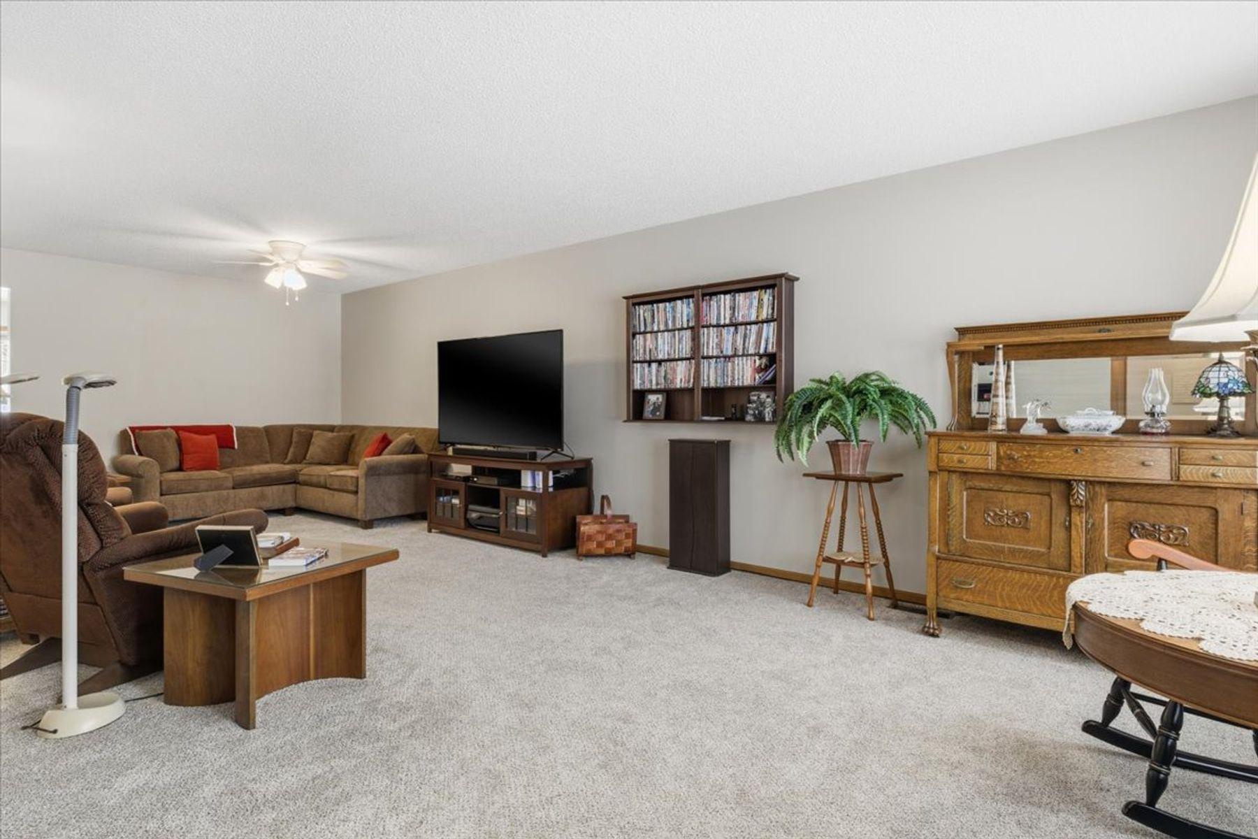 Homes for sale in Hastings, MN | 1079 S Pointe Dr, Hastings, MN 55033 | MLS# 6825251