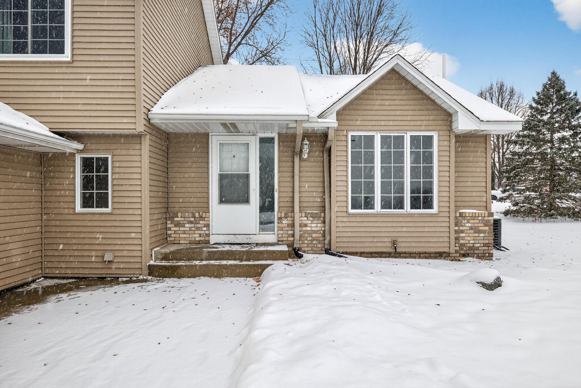 Homes for sale in Savage, MN | 14430 Woodbridge Ln, Savage, MN 55378 | MLS# 6825295