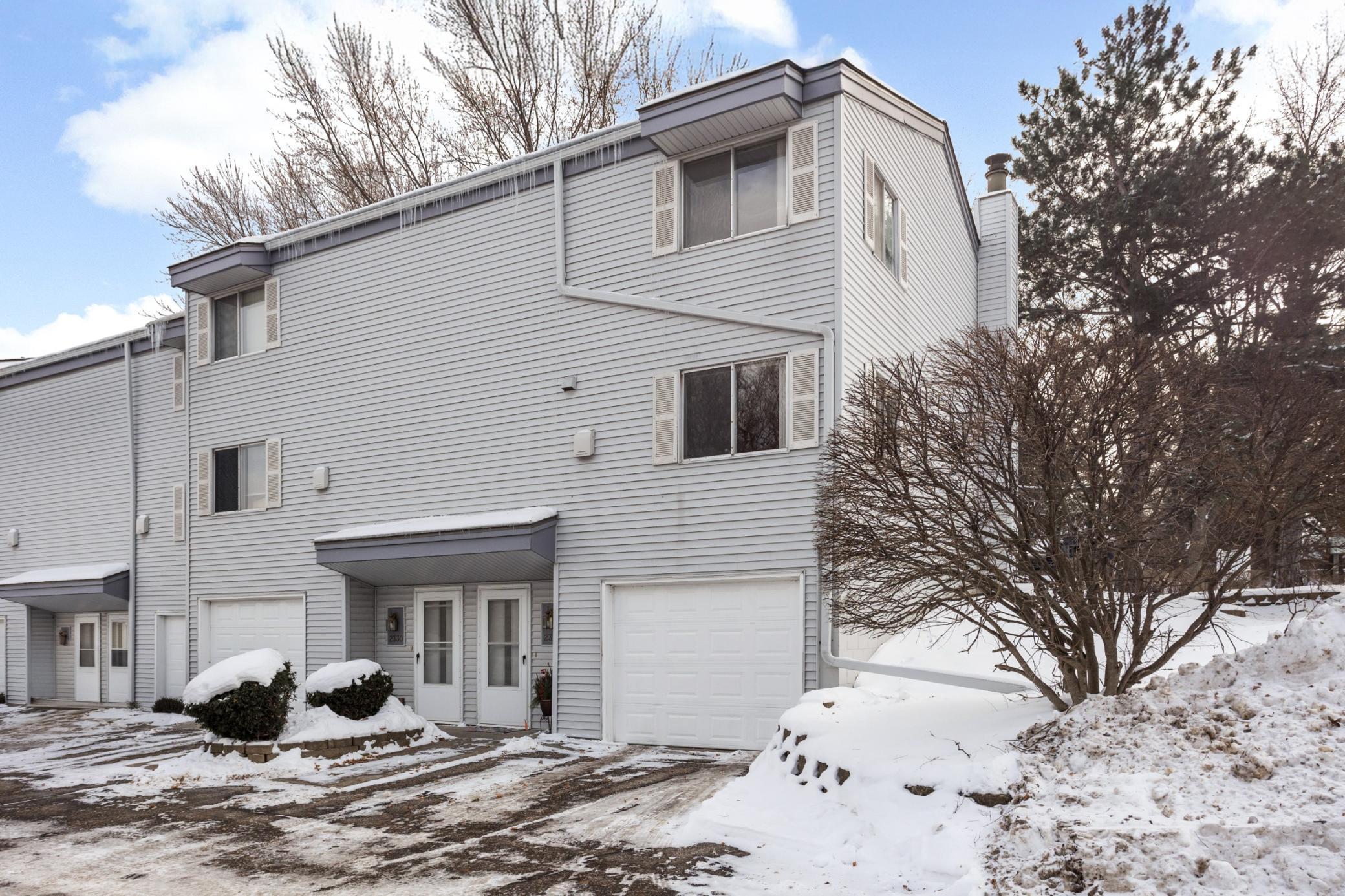 Homes for sale in Maplewood, MN | 2328 Dorland Ct E, Maplewood, MN 55119 | MLS# 6825673