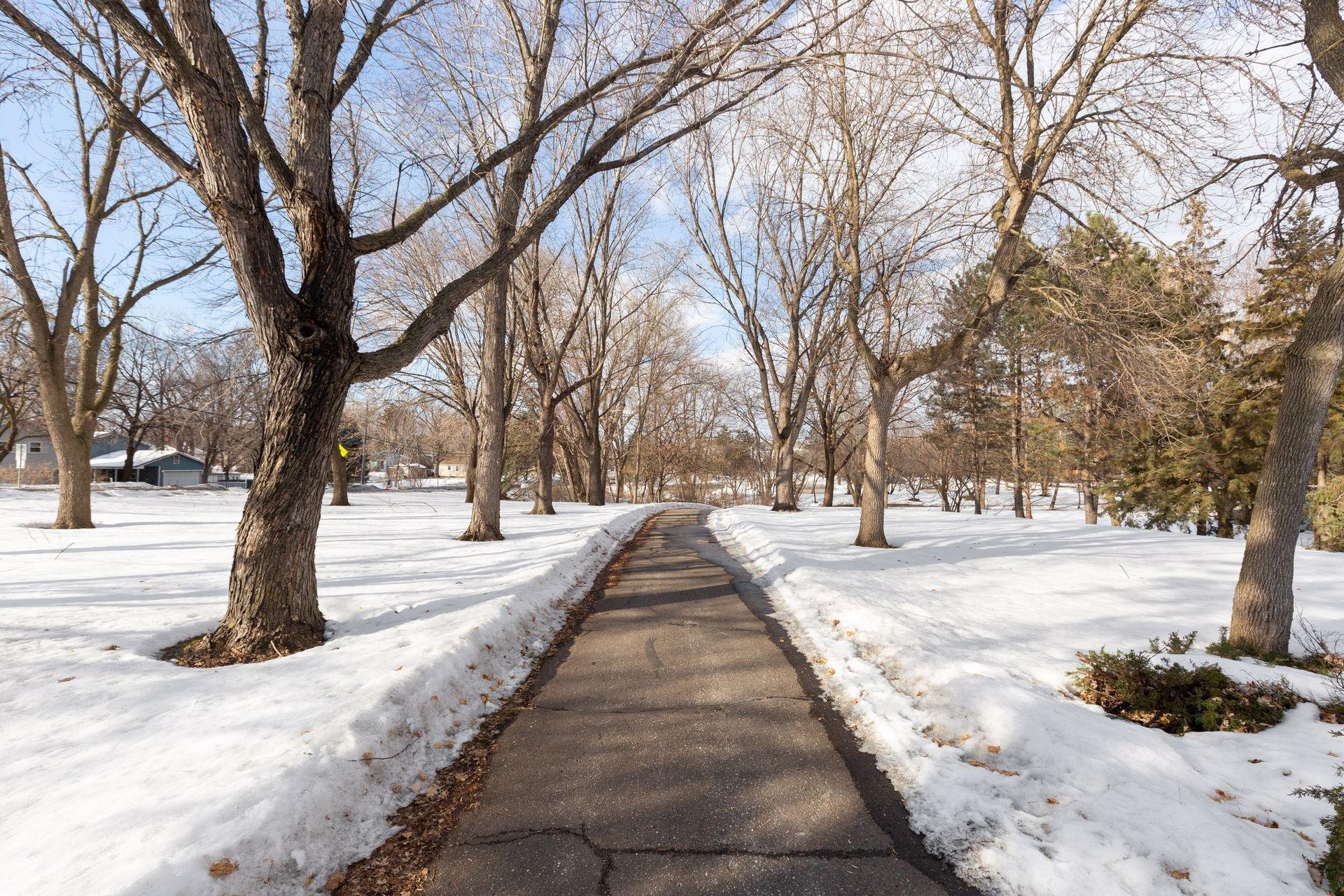 Homes for sale in Roseville, MN | 711 Grandview Ave W, Roseville, MN 55113 | MLS# 6825802