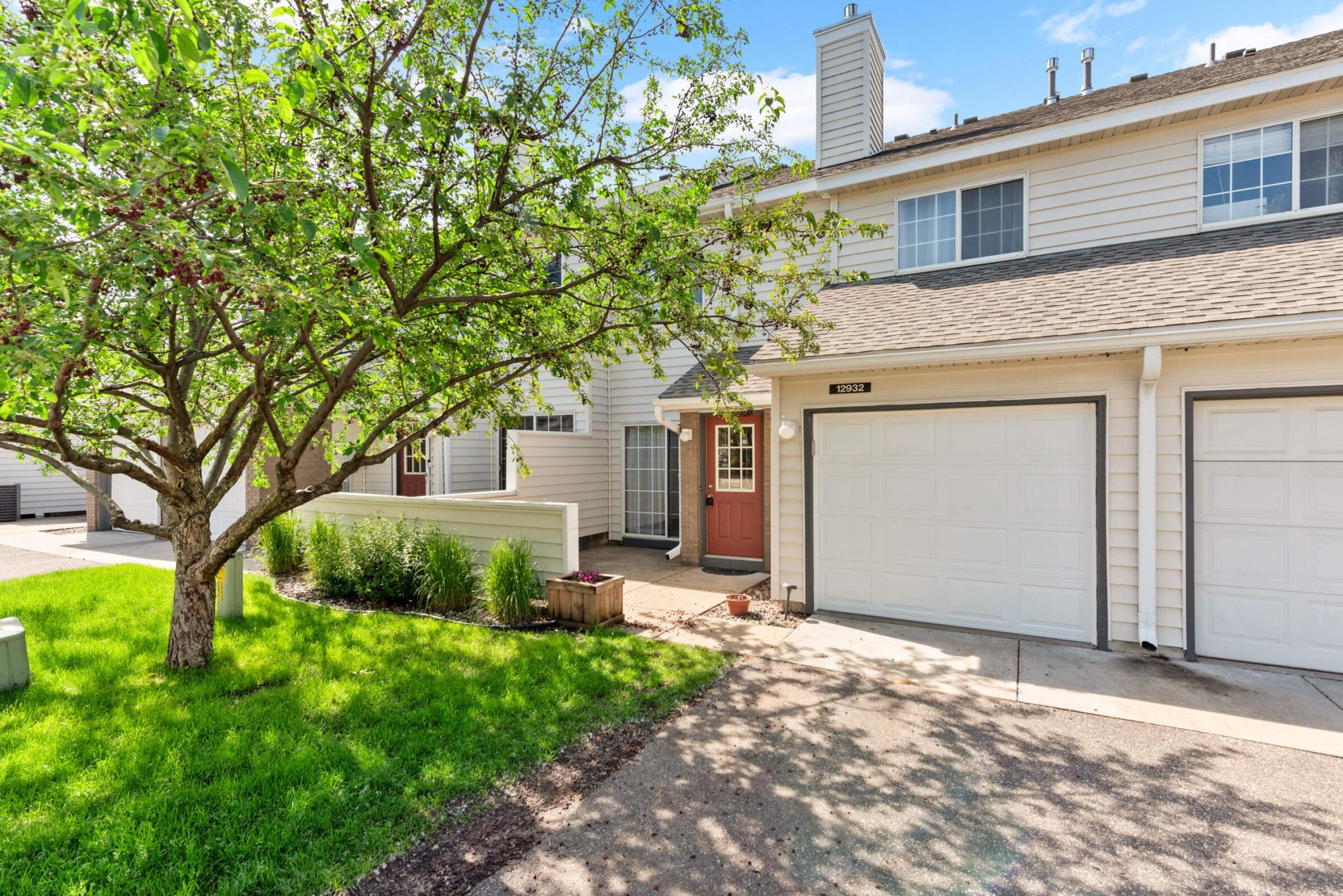 Homes for sale in Apple Valley, MN | 12932 Echo Ln, Apple Valley, MN 55124 | MLS# 6826152