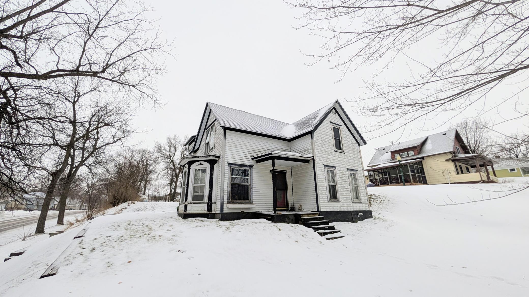 Homes for sale in Lake Benton, MN | 112 Bluff St E, Lake Benton, MN 56149 | MLS# 6826766