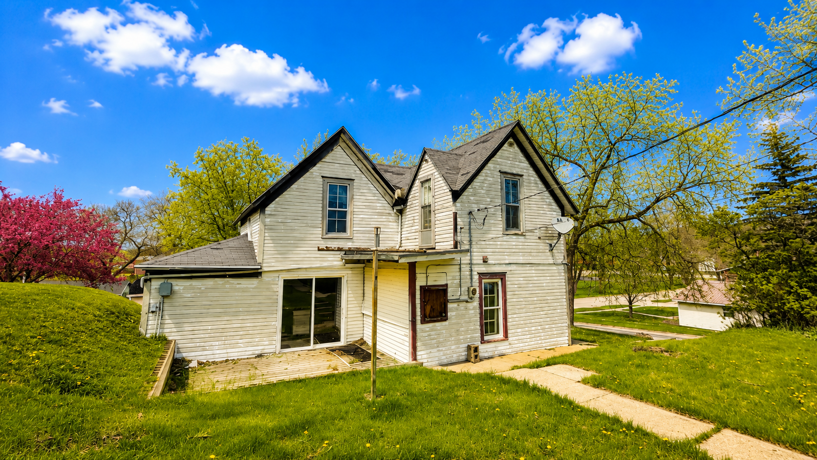 Homes for sale in Lake Benton, MN | 112 Bluff St E, Lake Benton, MN 56149 | MLS# 6826766