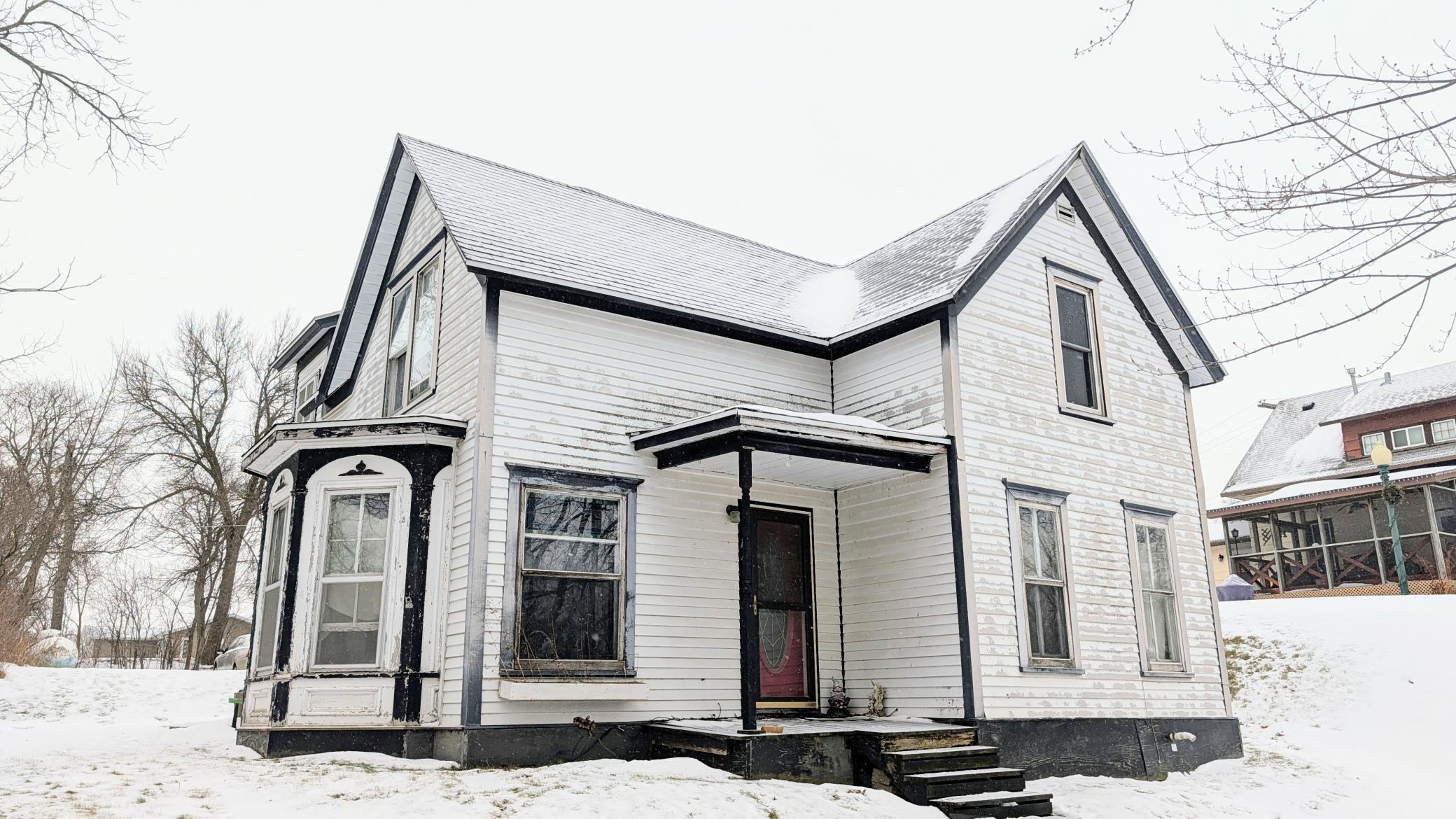 Homes for sale in Lake Benton, MN | 112 Bluff St E, Lake Benton, MN 56149 | MLS# 6826766