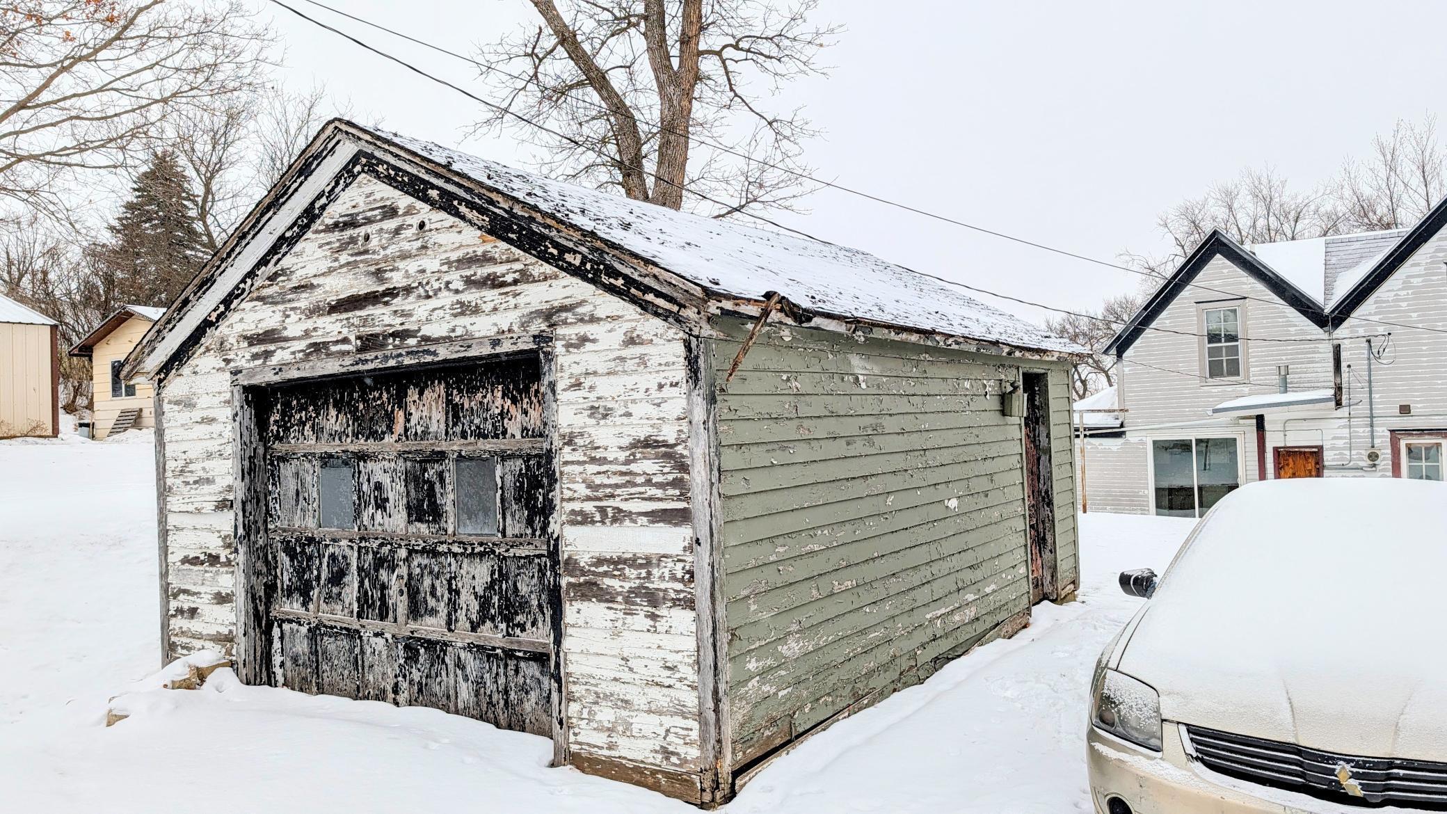 Homes for sale in Lake Benton, MN | 112 Bluff St E, Lake Benton, MN 56149 | MLS# 6826766