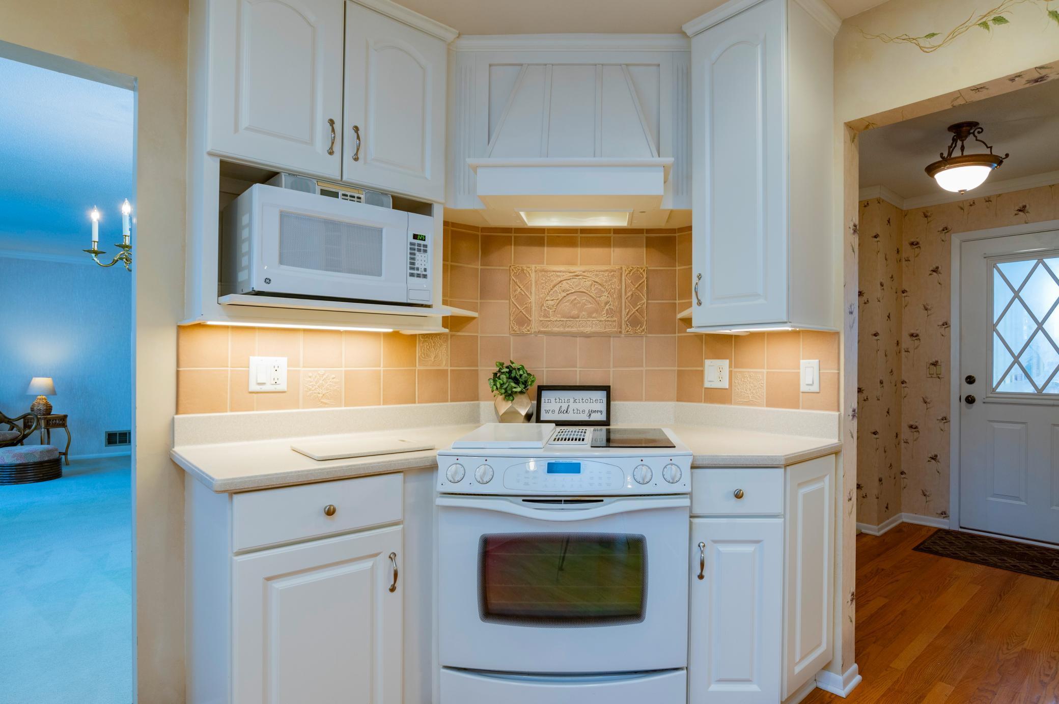 Homes for sale in Maplewood, MN | 2888 Bartelmy Ln, Maplewood, MN 55109 | MLS# 6826778