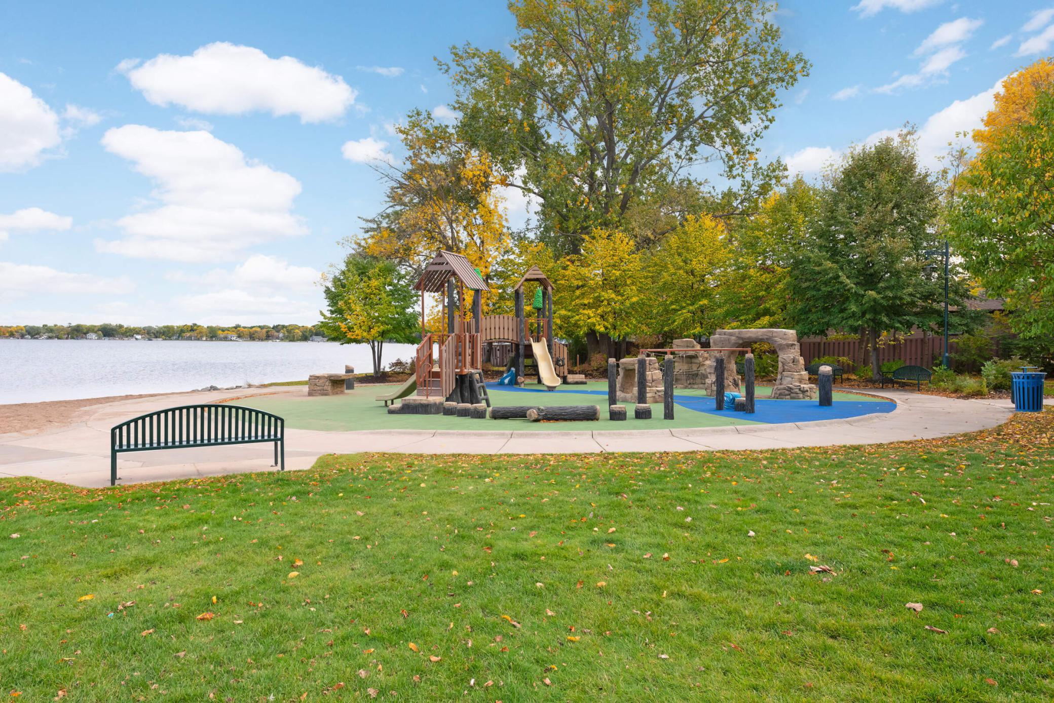 23rd image of 744 N Shore Dr, Forest Lake, MN 55025 | MLS# 7000112