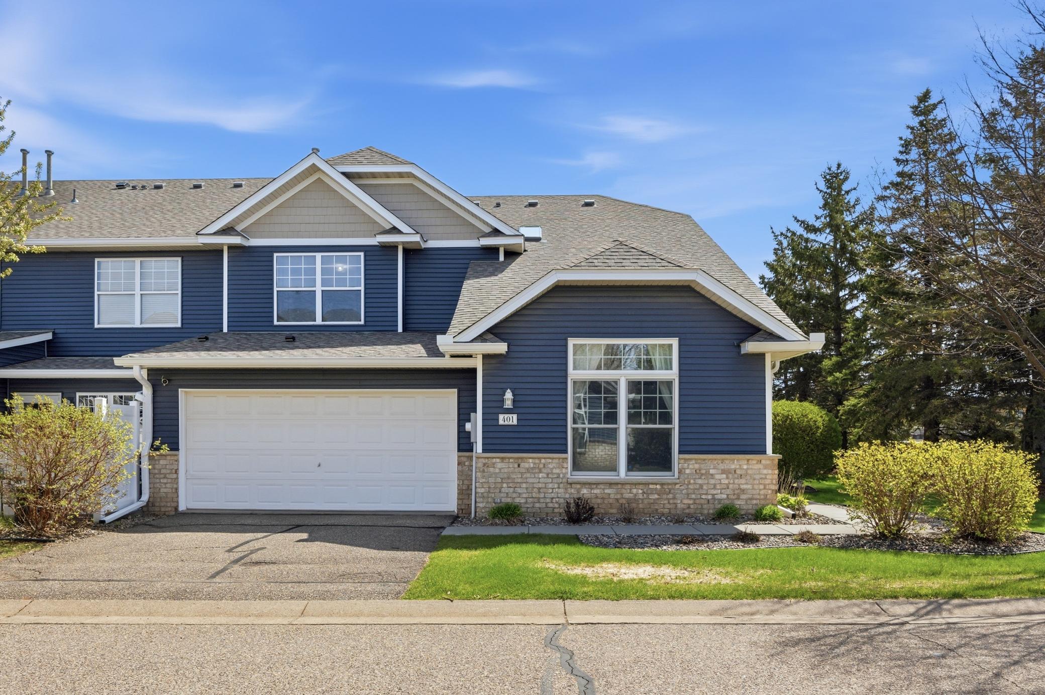 Homes for sale in Oakdale, MN | 401 Hickory Ln N, Oakdale, MN 55128 | MLS# 7000327