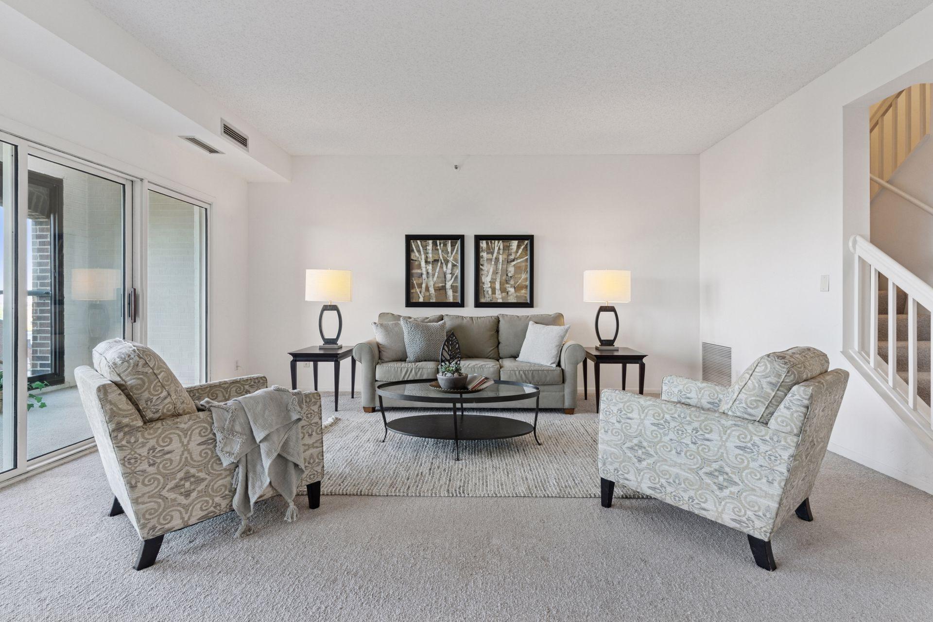 4th image of 1201 Yale Pl, Minneapolis, MN 55403
