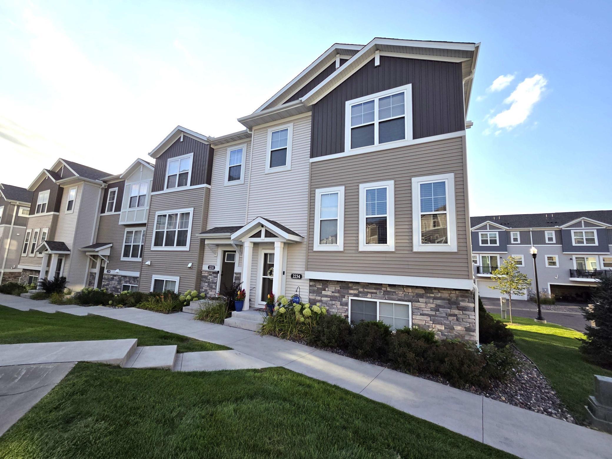 Homes for sale in North Saint Paul, MN | 2234 Gateway Curv, North Saint Paul, MN 55109 | MLS# 7000476