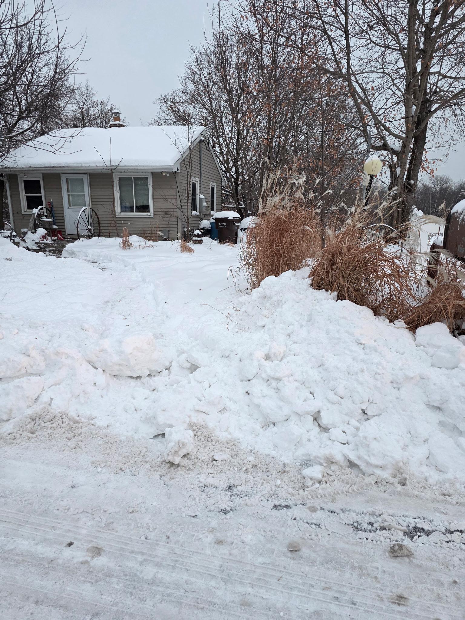 1st image of 520 Queensland Ln N, Minneapolis, MN 55447 | MLS# 7001100