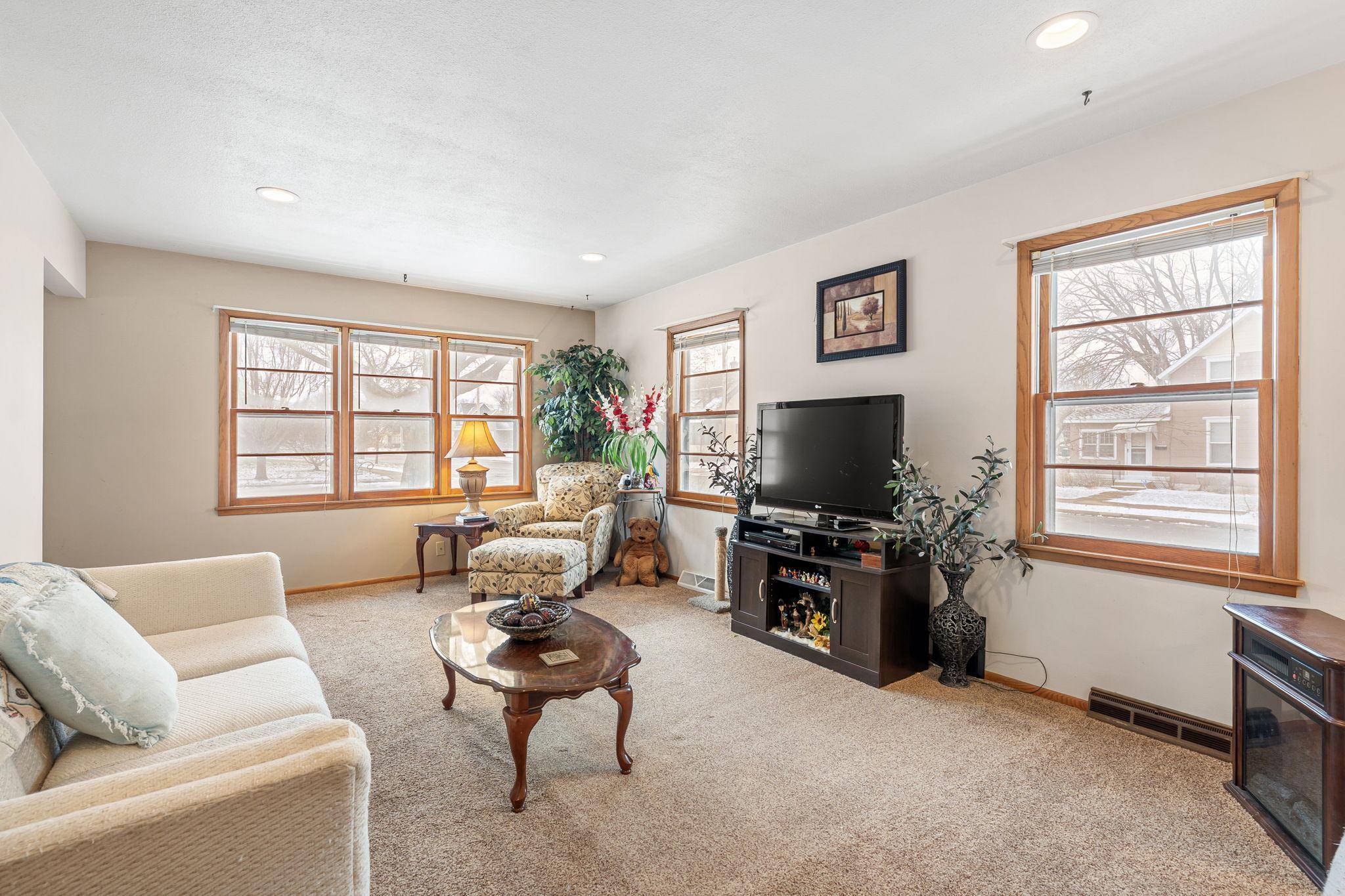 Homes for sale in Austin, MN | 710 3Rd Ave Nw, Austin, MN 55912 | MLS# 7001115