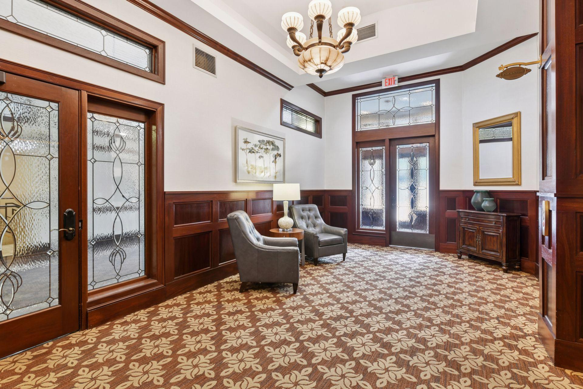 Homes for sale in Saint Paul, MN | 1060 Grand Ave #404, Saint Paul, MN 55105 | MLS# 7001215