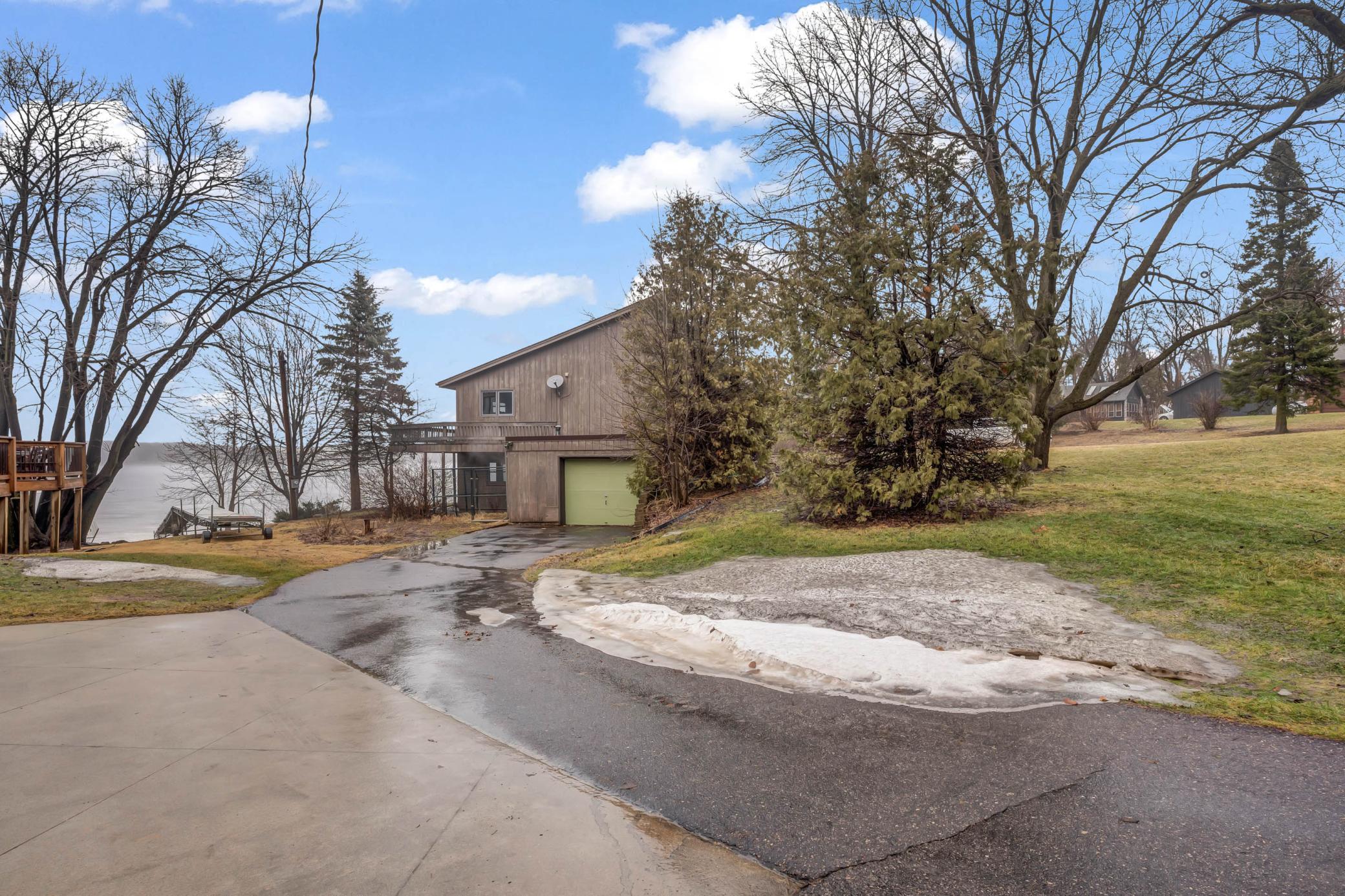 Homes for sale in Le Center, MN | 40453 Lake Volney Ln, Le Center, MN 56057 | MLS# 7001389