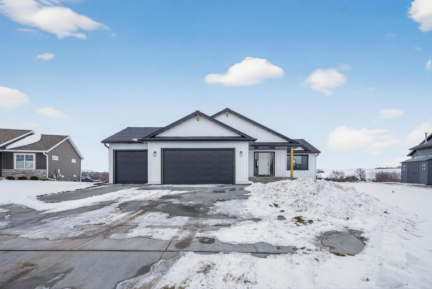 Homes for sale in Wanamingo, MN | 915 7Th Ave, Wanamingo, MN 55983 | MLS# 7001508