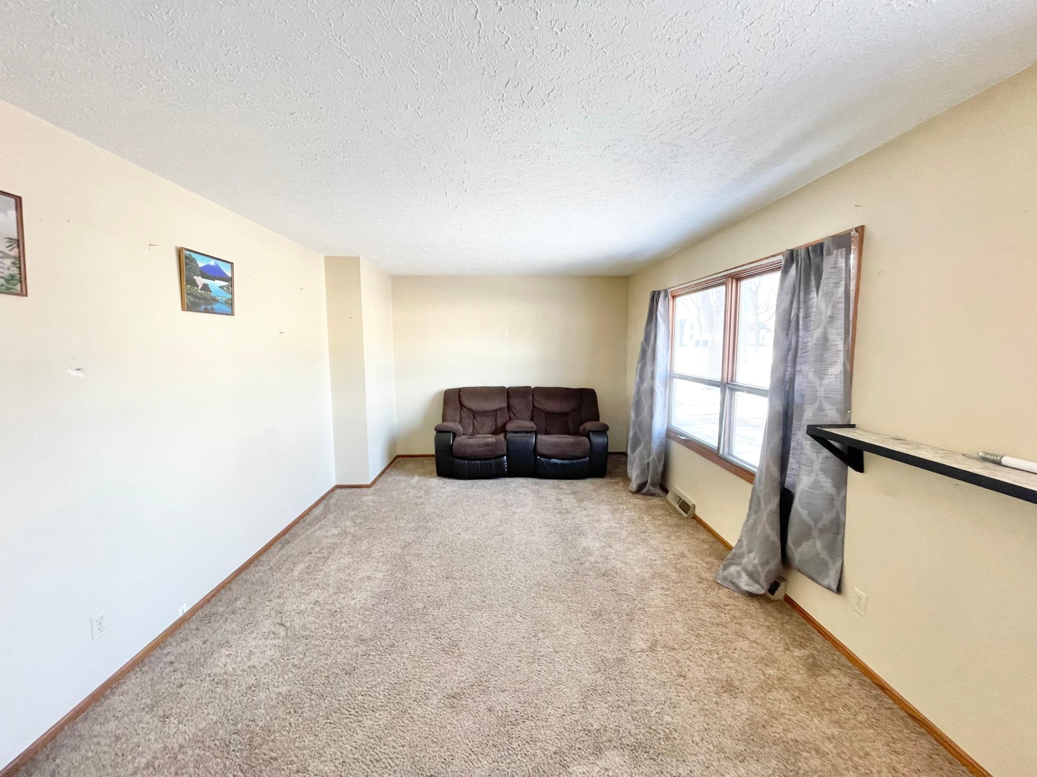 Homes for sale in Redwood Falls, MN | 215 N Swain St, Redwood Falls, MN 56283 | MLS# 7001654