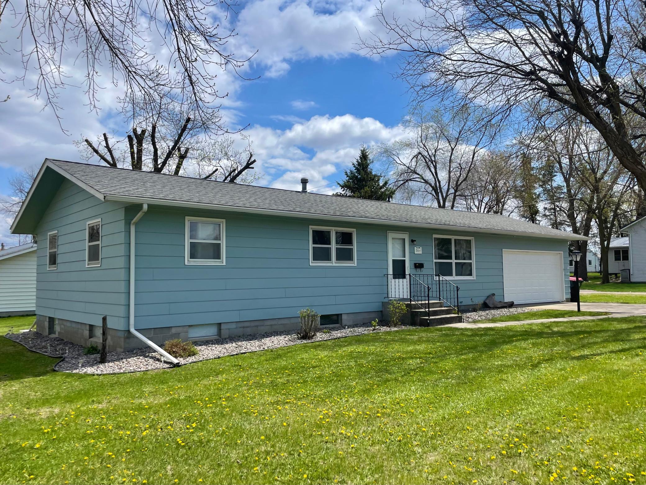 Homes for sale in Redwood Falls, MN | 215 N Swain St, Redwood Falls, MN 56283 | MLS# 7001654
