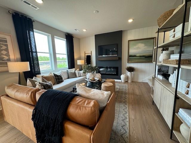 Homes for sale in Woodbury, MN | 4947 Airlake Dr, Woodbury, MN 55129 | MLS# 7001682