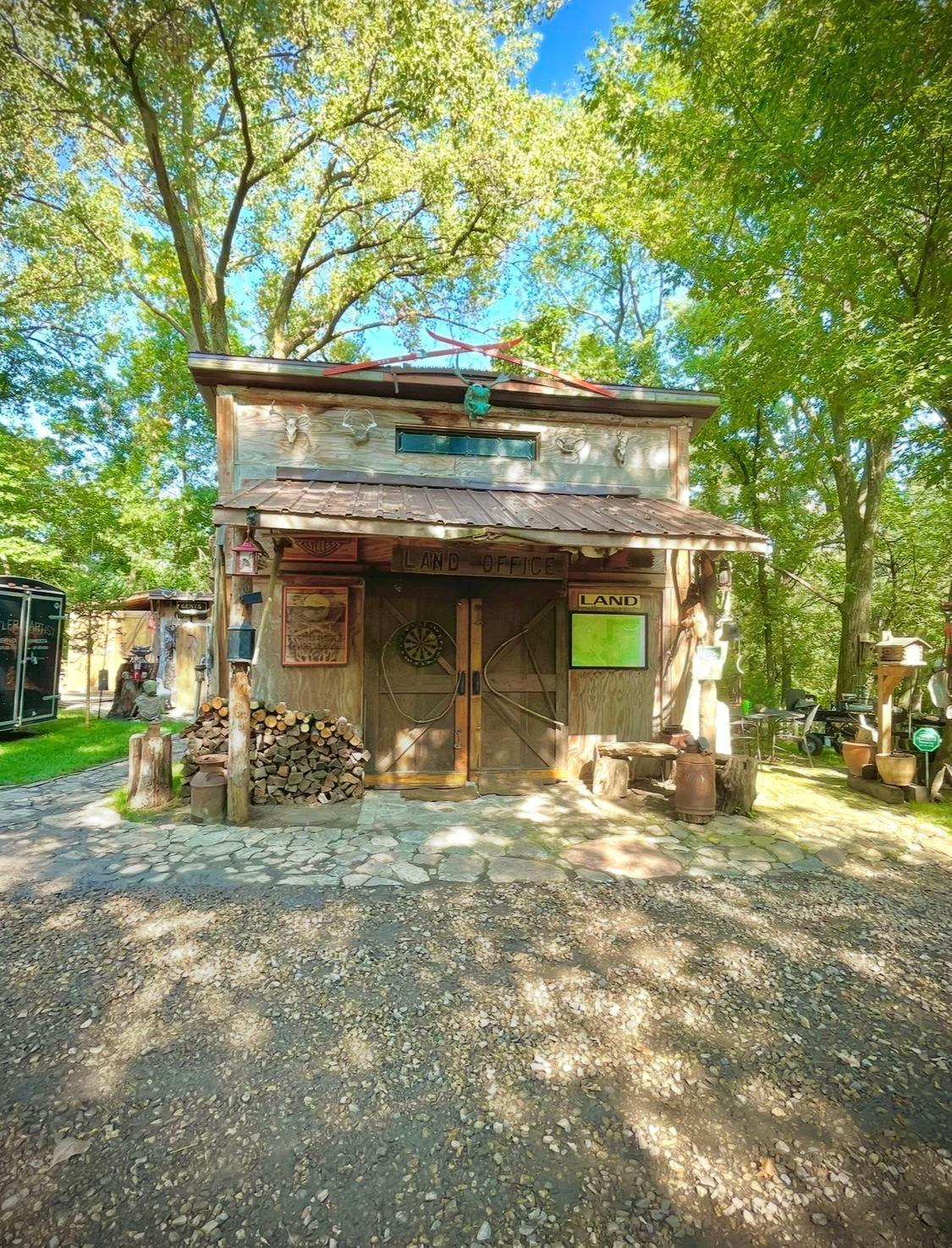 2nd image of Na Na, Albert Lea, MN 56007 | MLS# 7001734