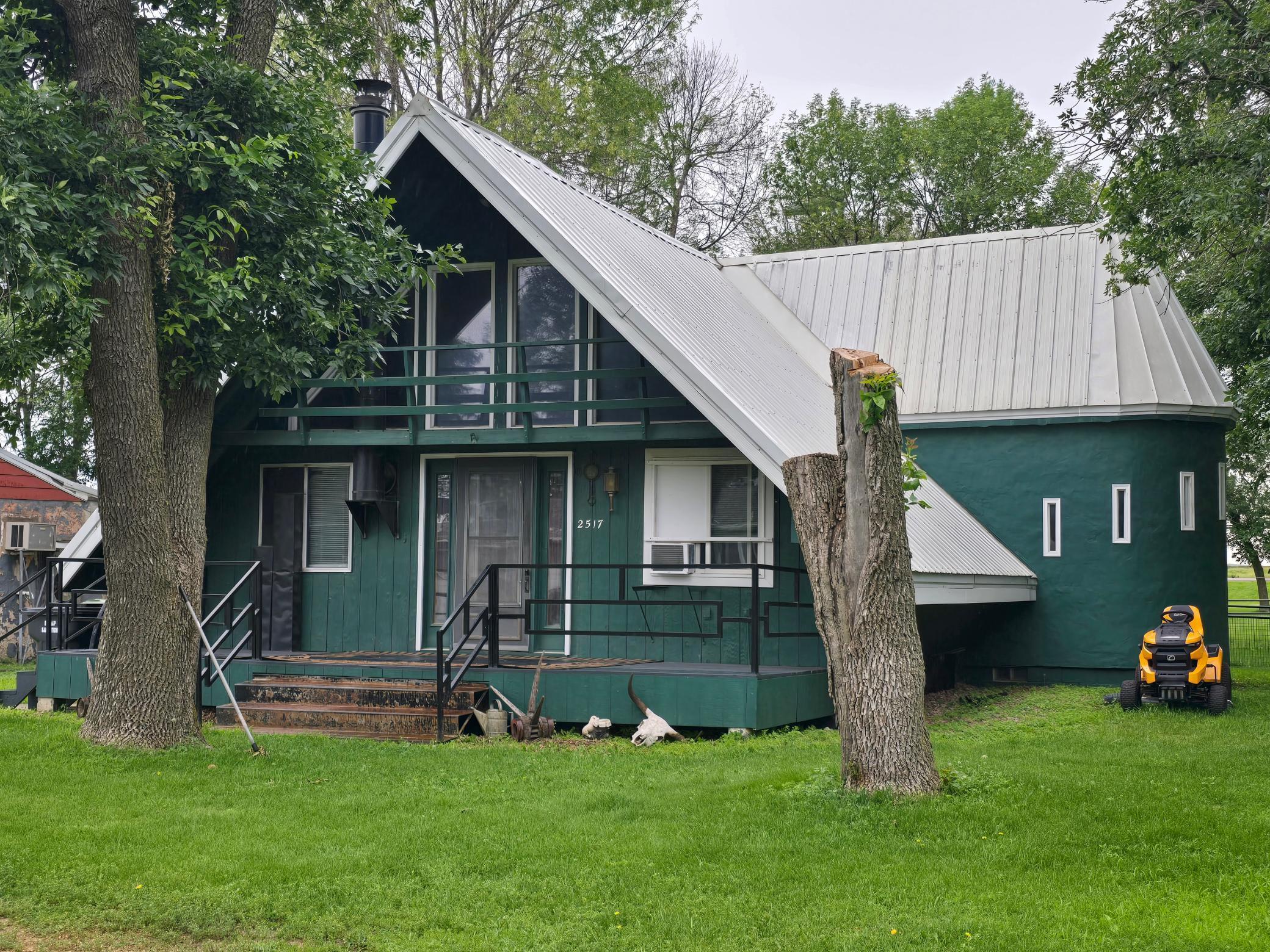 Homes for sale in Worthington, MN | 2517 East Ave, Worthington, MN 56187 | MLS# 7001933