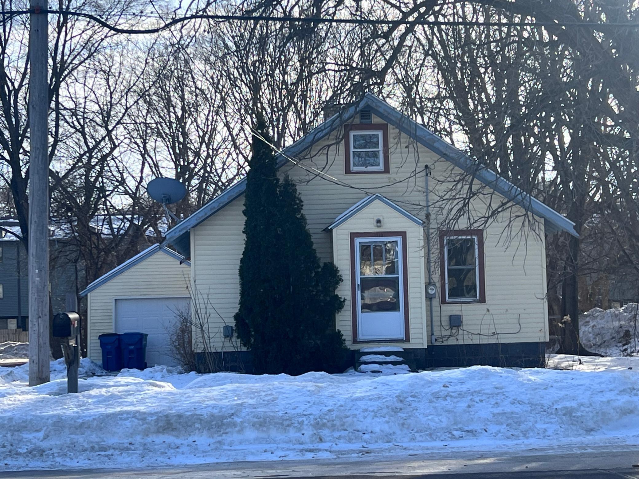 Homes for sale in Saint Cloud, MN | 1712 University Dr Se, Saint Cloud, MN 56304 | MLS# 7002536