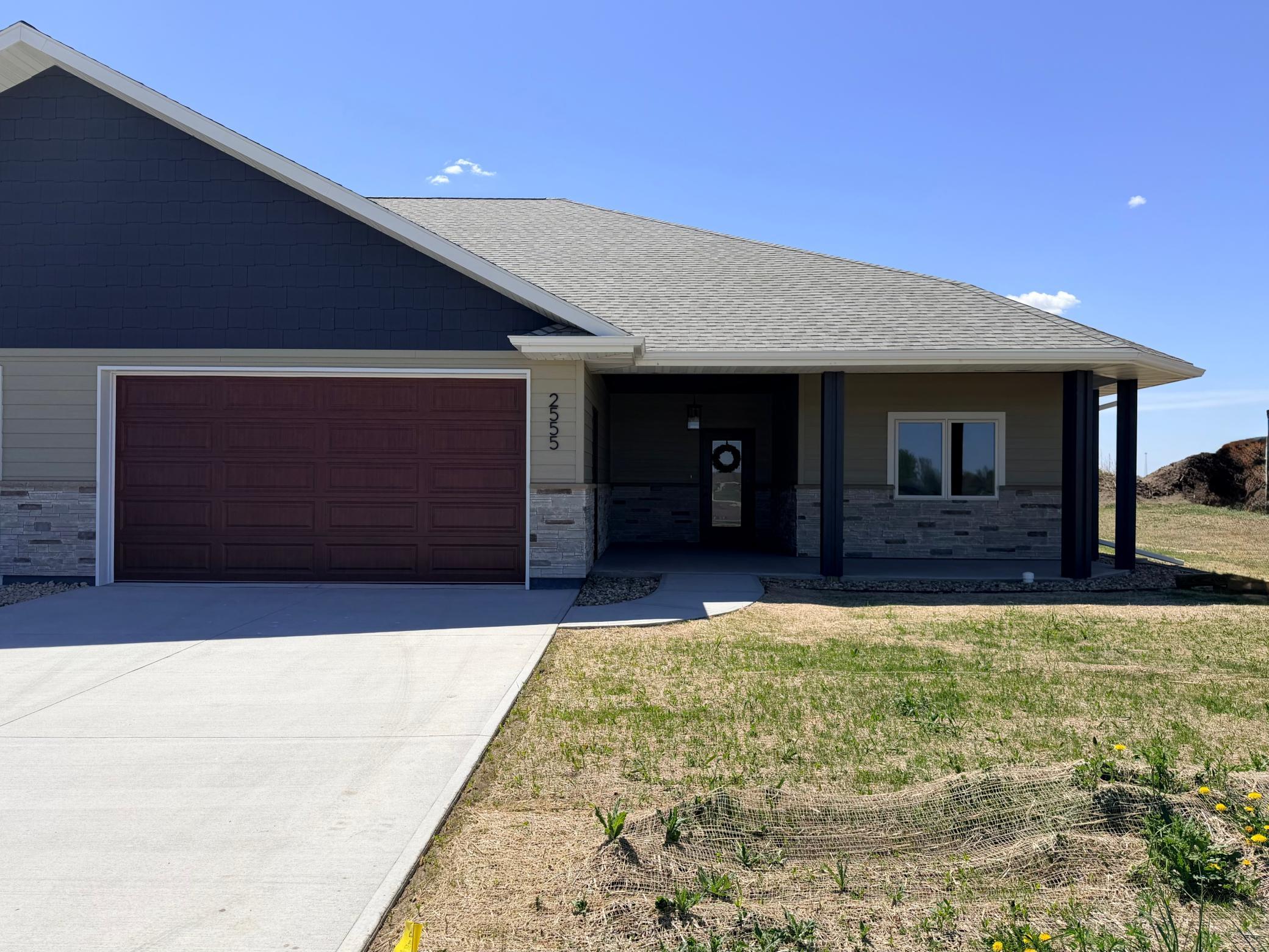 Homes for sale in Worthington, MN | 2555 Sutherland Dr, Worthington, MN 56187 | MLS# 7003147