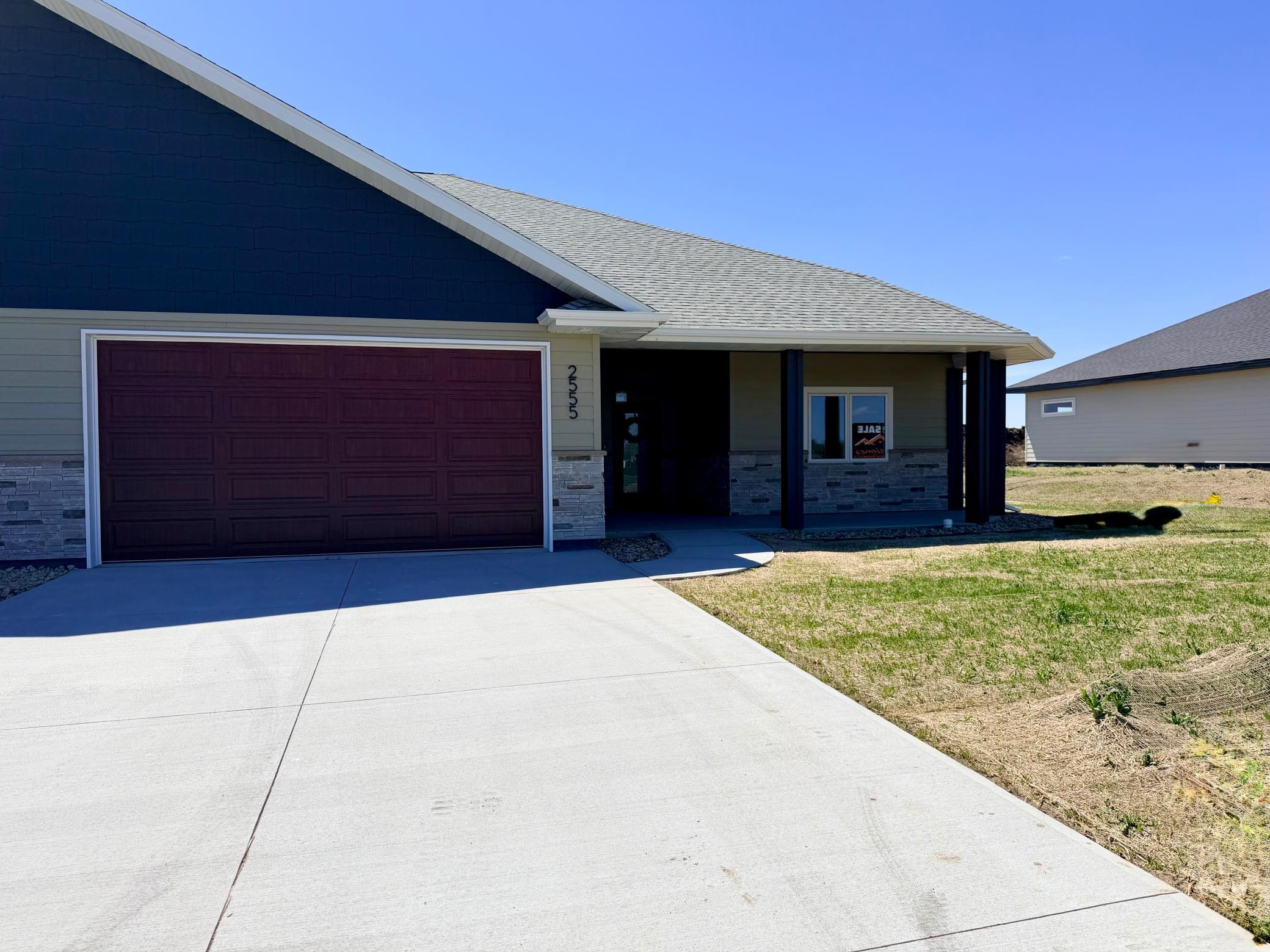 Homes for sale in Worthington, MN | 2555 Sutherland Dr, Worthington, MN 56187 | MLS# 7003147