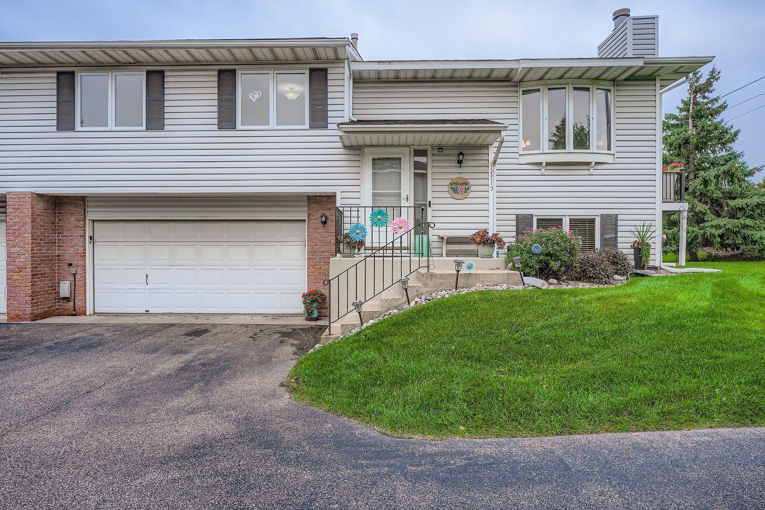 Homes for sale in Apple Valley, MN | 14715 Endicott Wy, Apple Valley, MN 55124 | MLS# 7003779