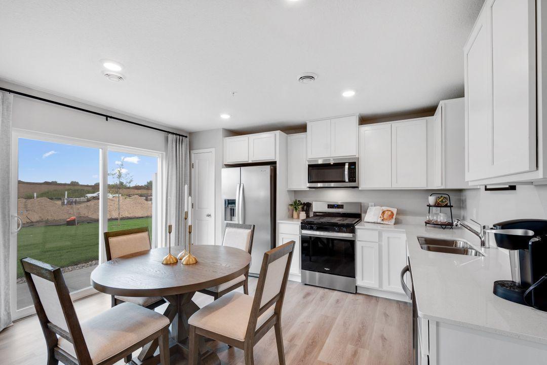 5th image of 17516 Driscoll Pl, Lakeville, MN 55044 | MLS# 7004461