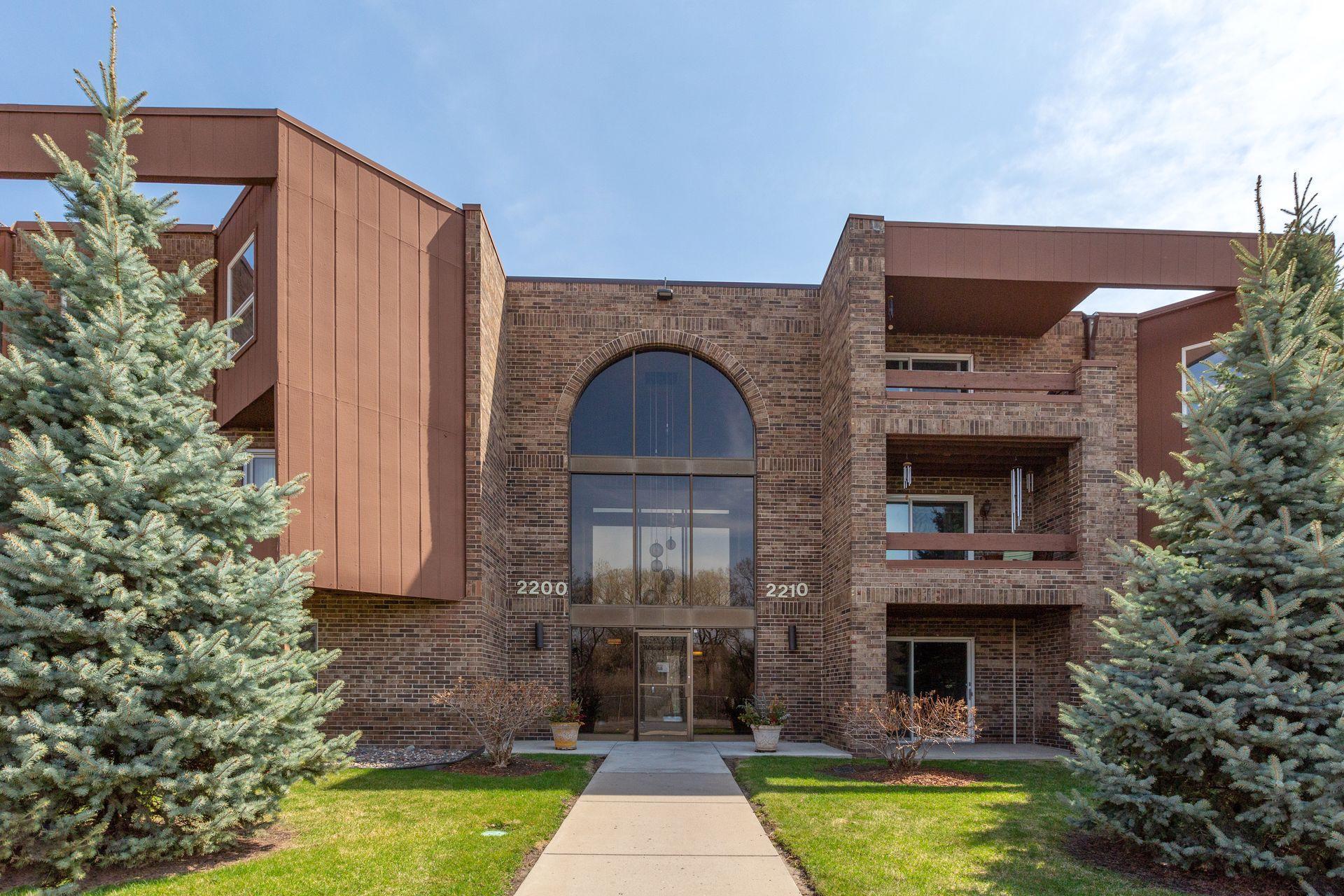 Homes for sale in Roseville, MN | 2210 Midland Grove Rd #209, Roseville, MN 55113 | MLS# 7004475