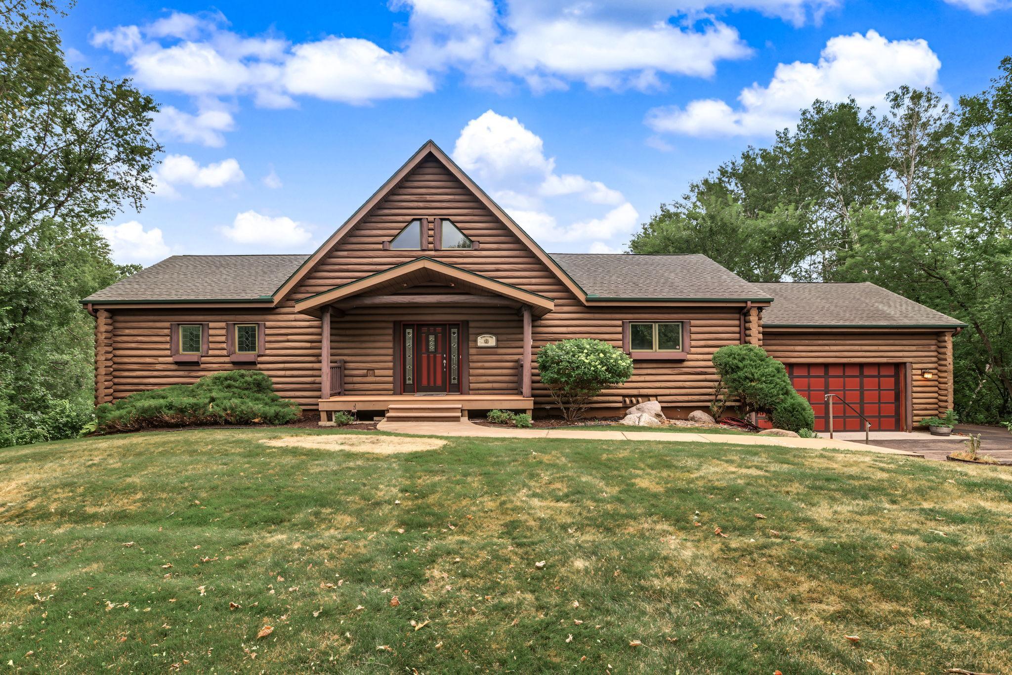 3rd image of 6294 Otter Lake Rd, Saint Paul, MN 55110 | MLS# 7004479