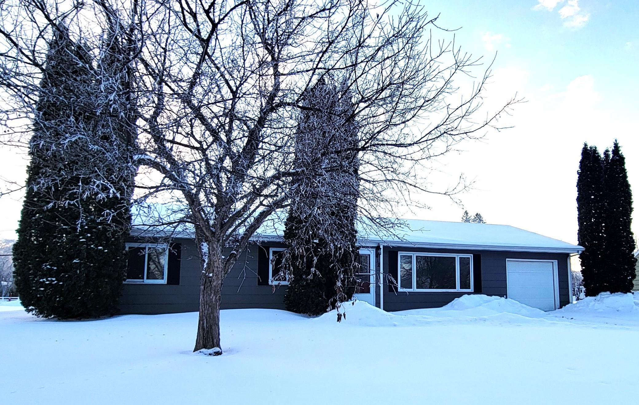 Homes for sale in Baudette, MN | 412 E Hamilton Ave, Baudette, MN 56623 | MLS# 7005939