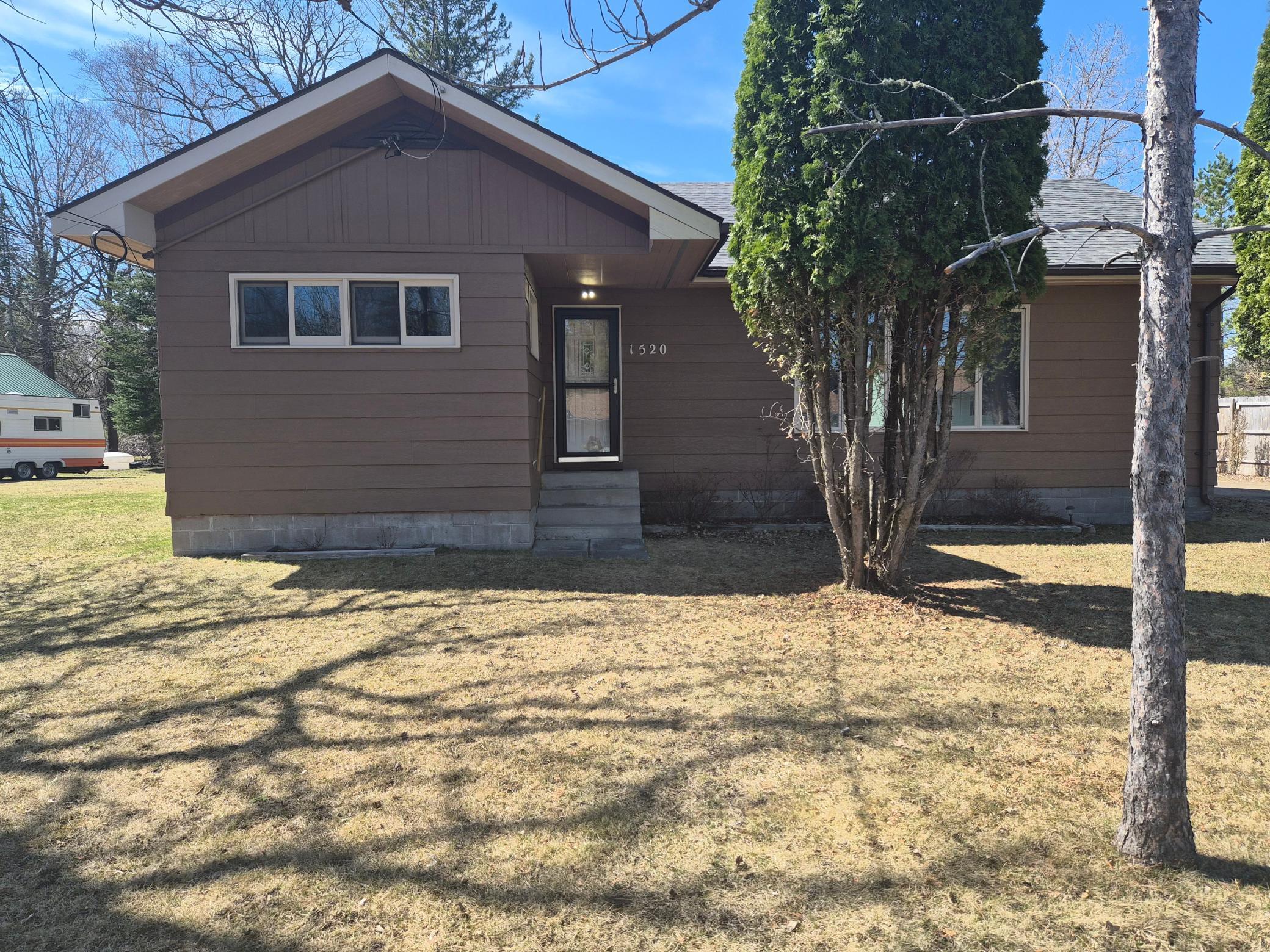 Homes for sale in International Falls, MN | 1520 10th Ave, International Falls, MN 56649 | MLS# 7006673