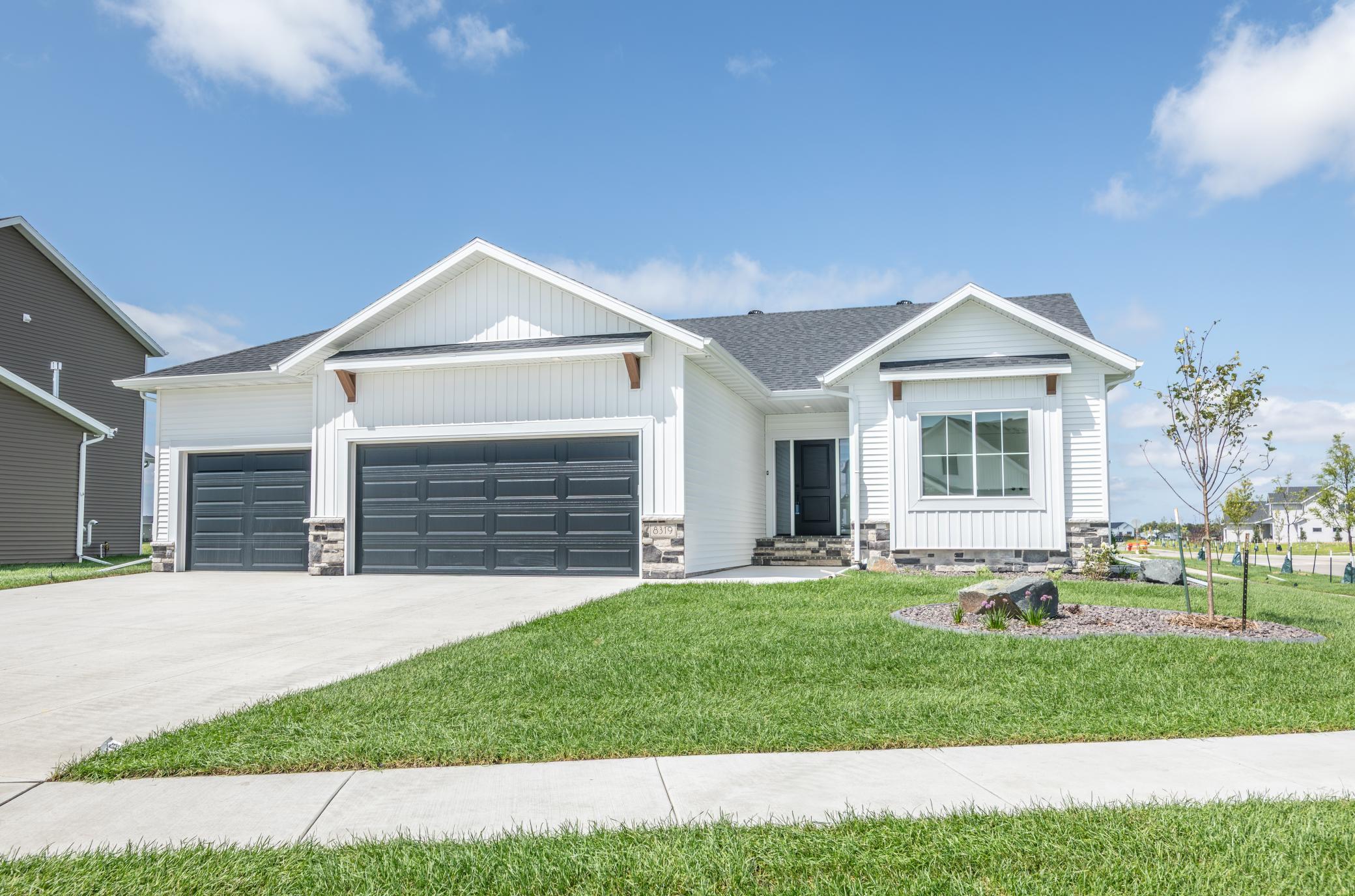 2nd image of 8319 59 St S, Horace, ND 58047 | MLS# 7006760